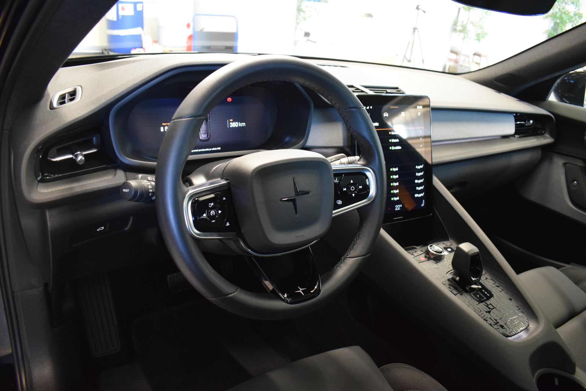 POLESTAR 2 2023
