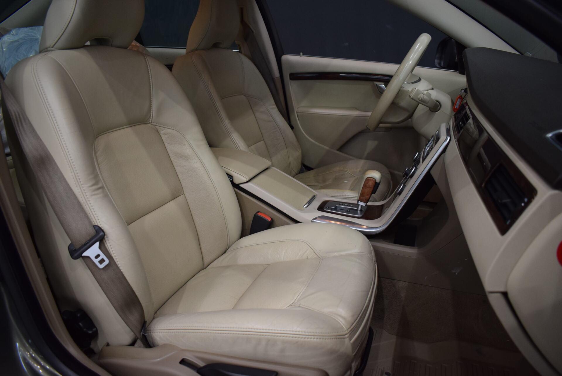 VOLVO S80 15