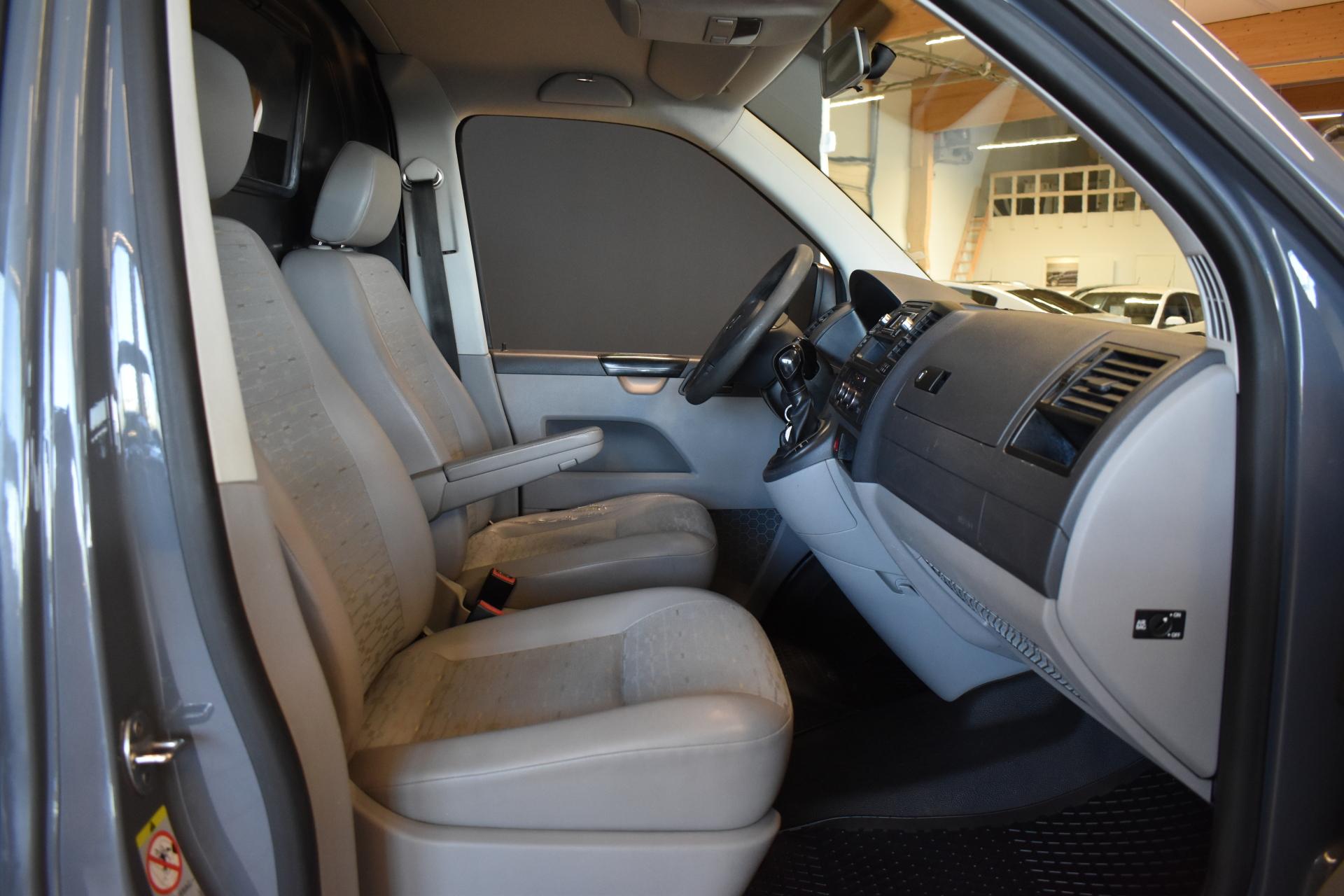 VOLKSWAGEN Transporter 2010