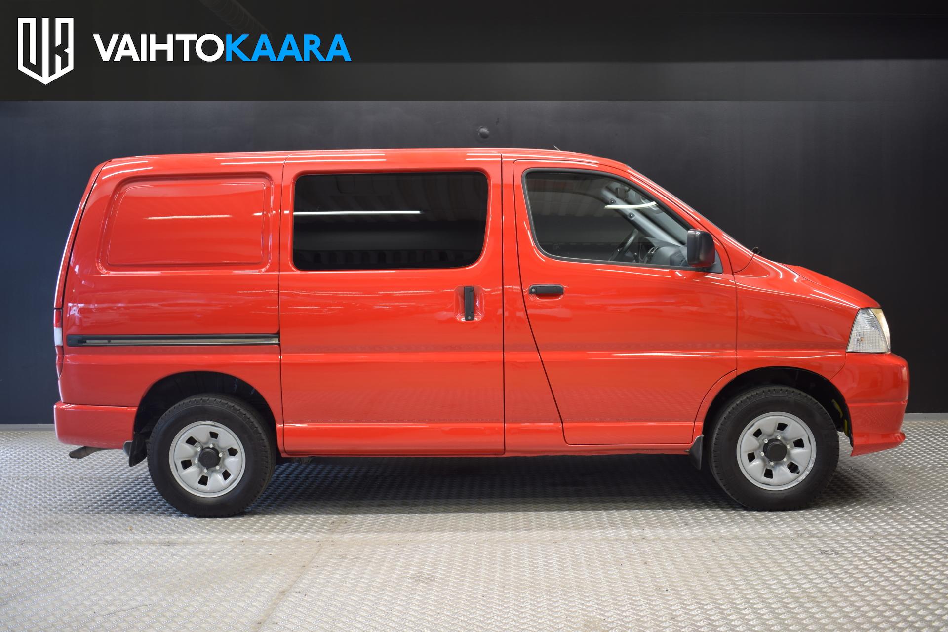 TOYOTA Hiace 2008