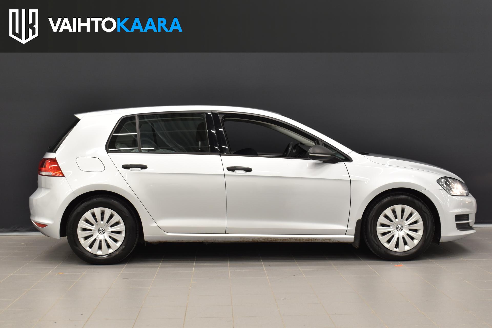 VOLKSWAGEN Golf 2012