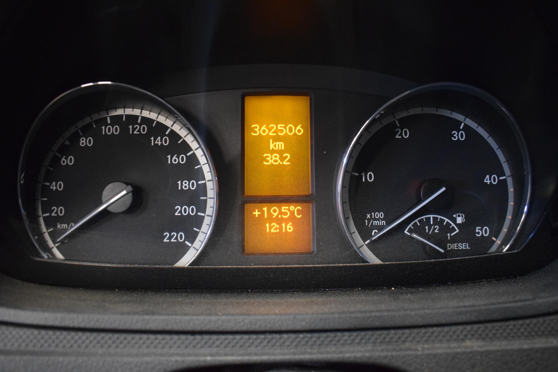 MERCEDES-BENZ Vito 2012