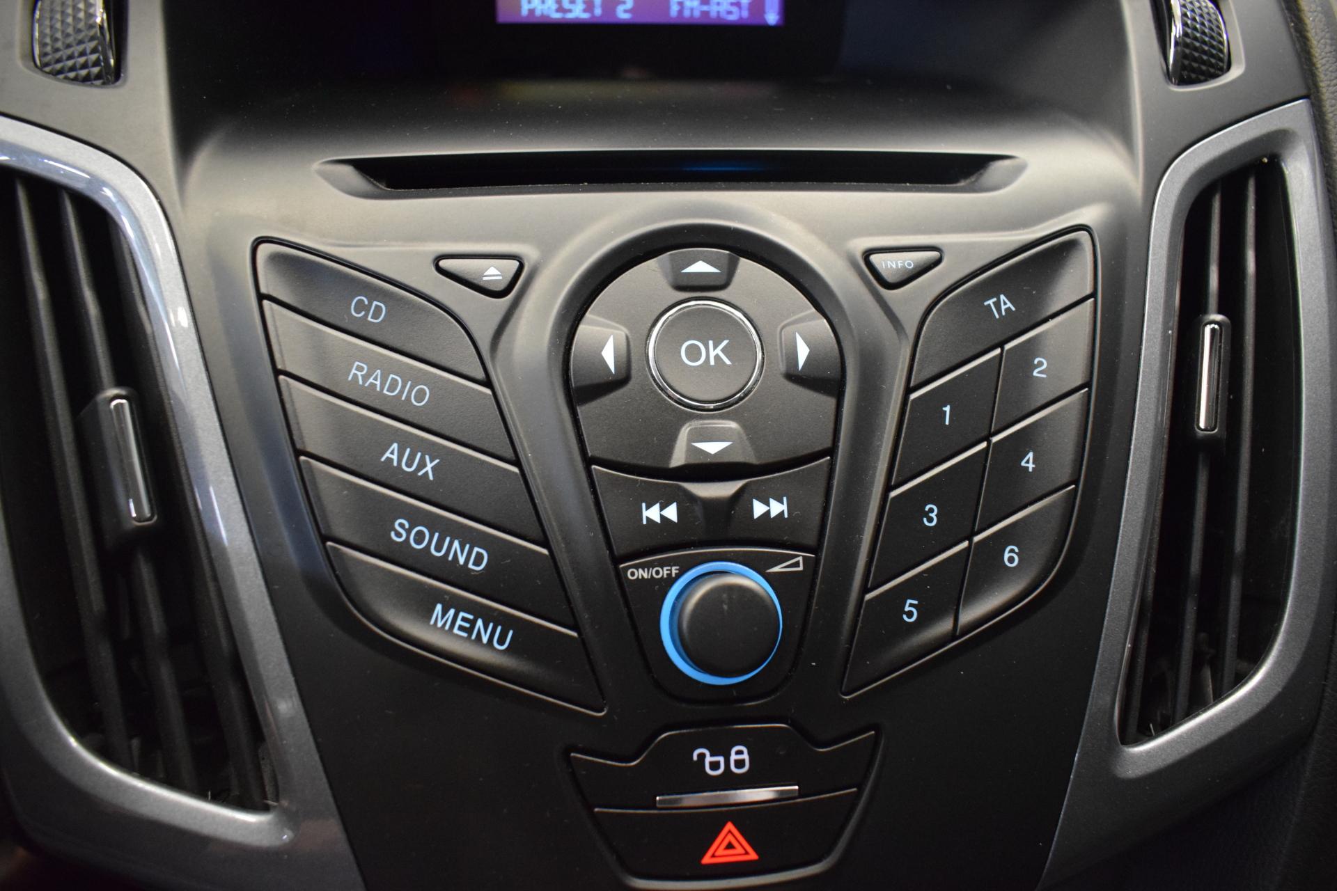 FORD Focus 2012