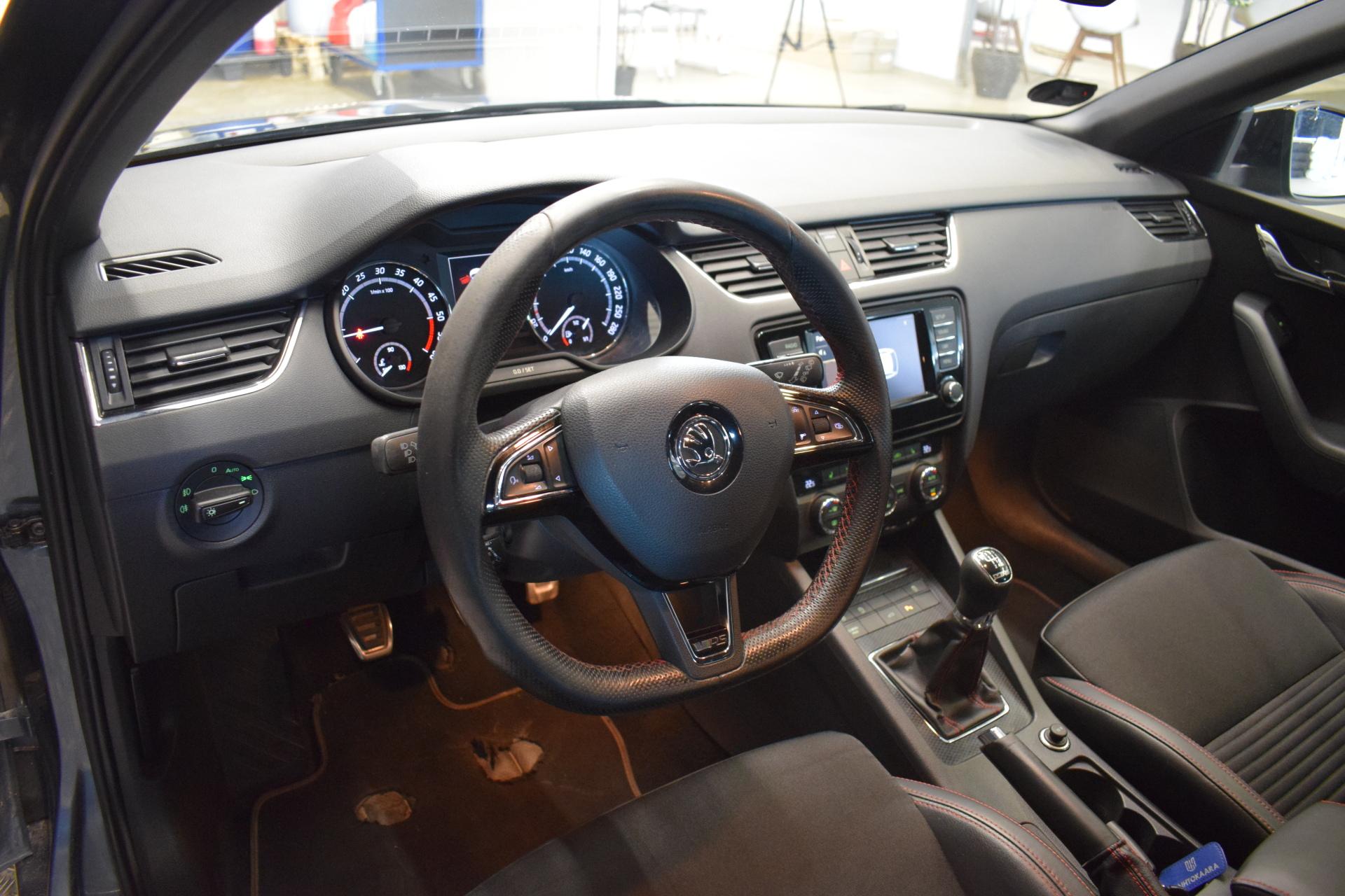 SKODA Octavia 2016