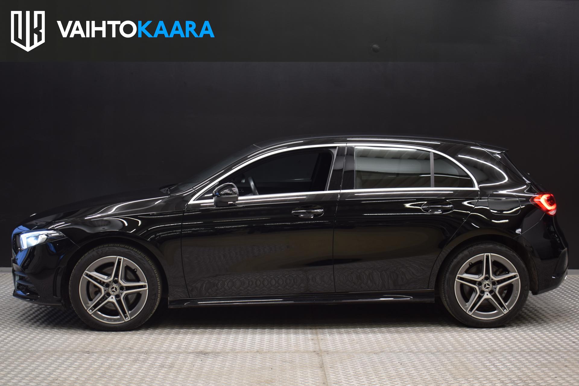 MERCEDES-BENZ A 2022