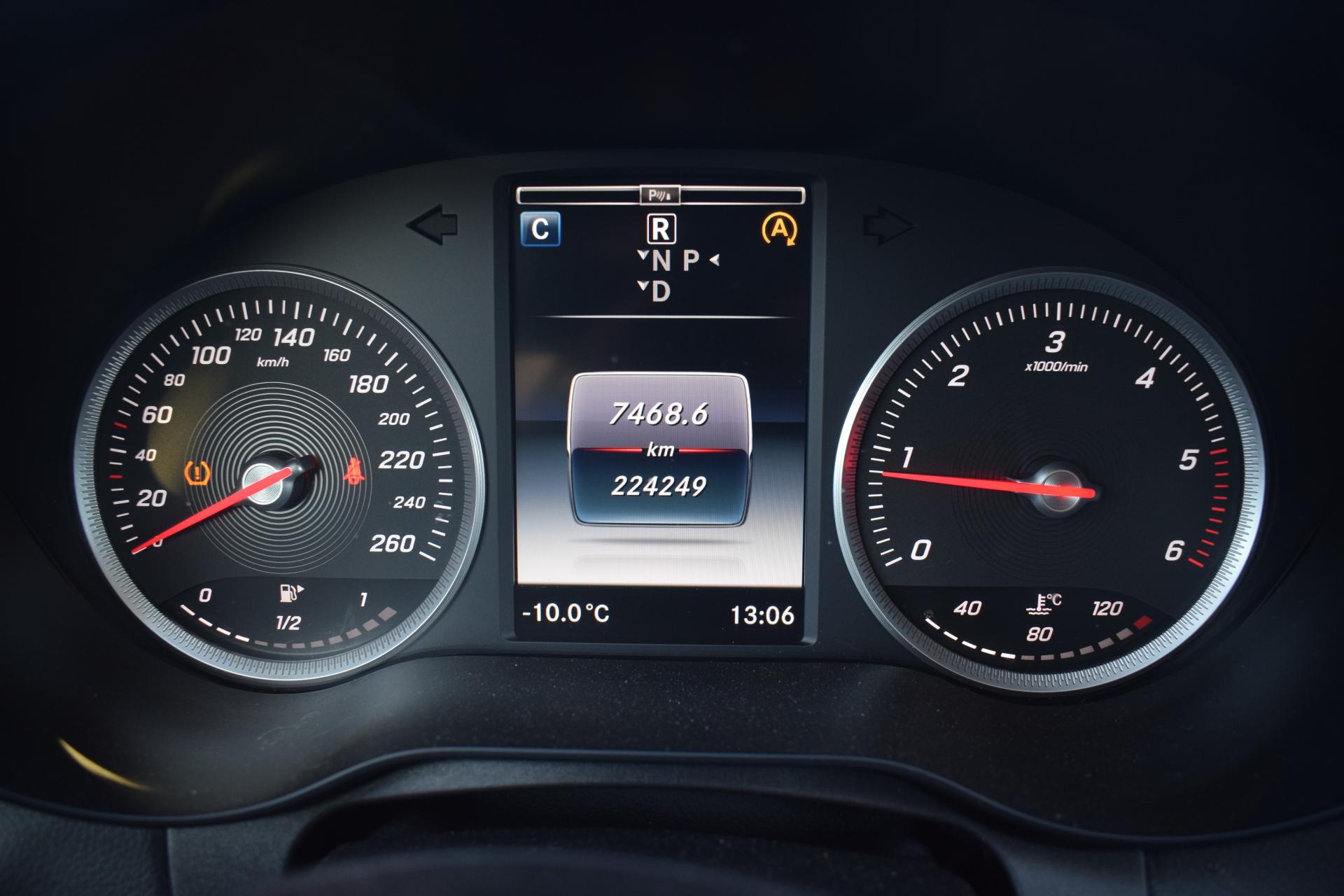 MERCEDES-BENZ C 2015