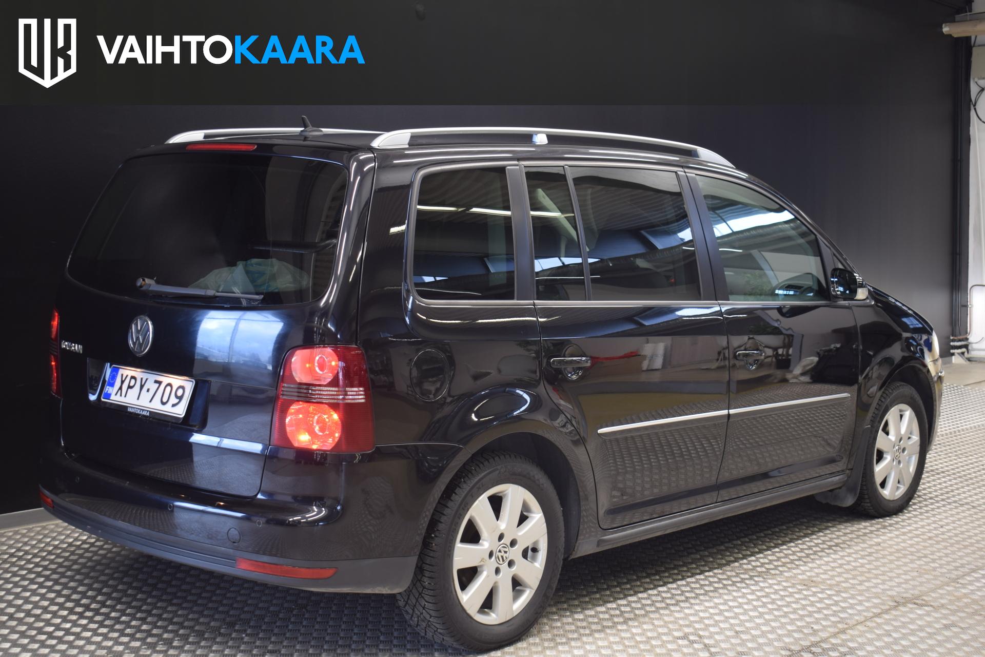 VOLKSWAGEN Touran 2009