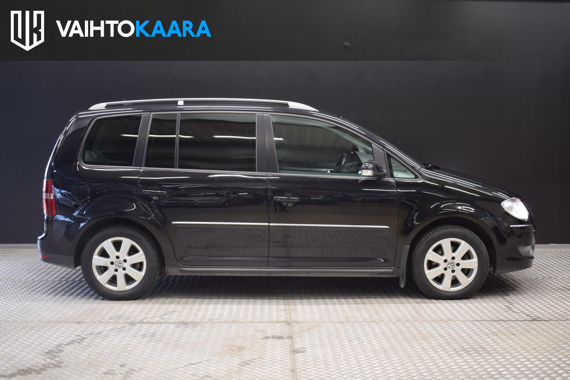 VOLKSWAGEN Touran 2009