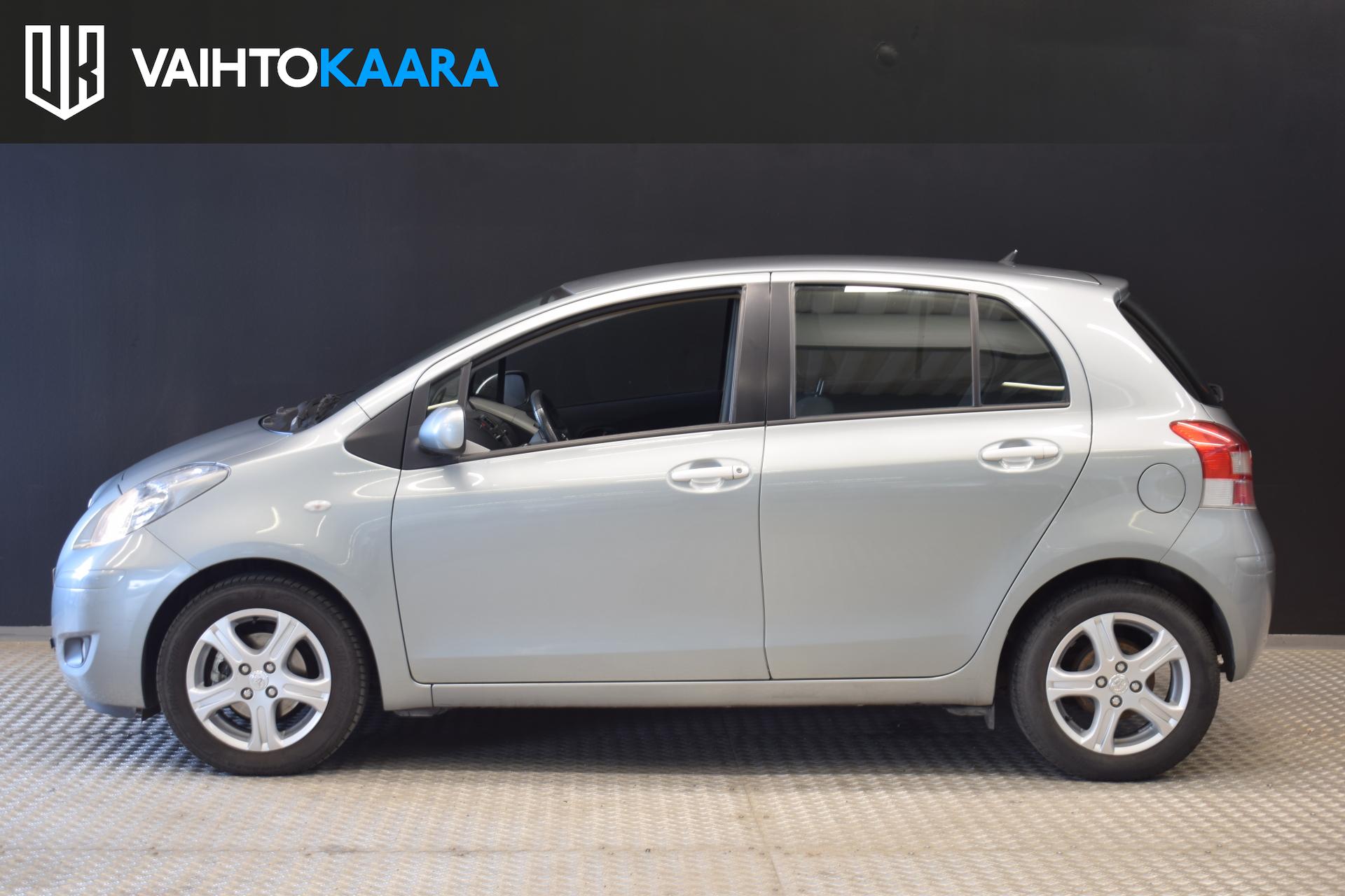 TOYOTA Yaris 3
