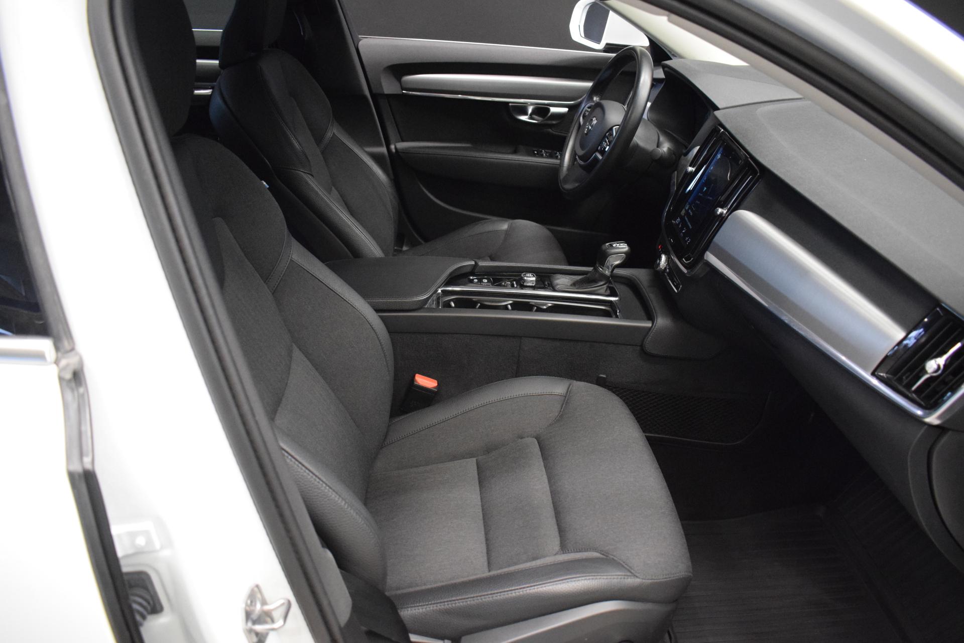 VOLVO S90 2019