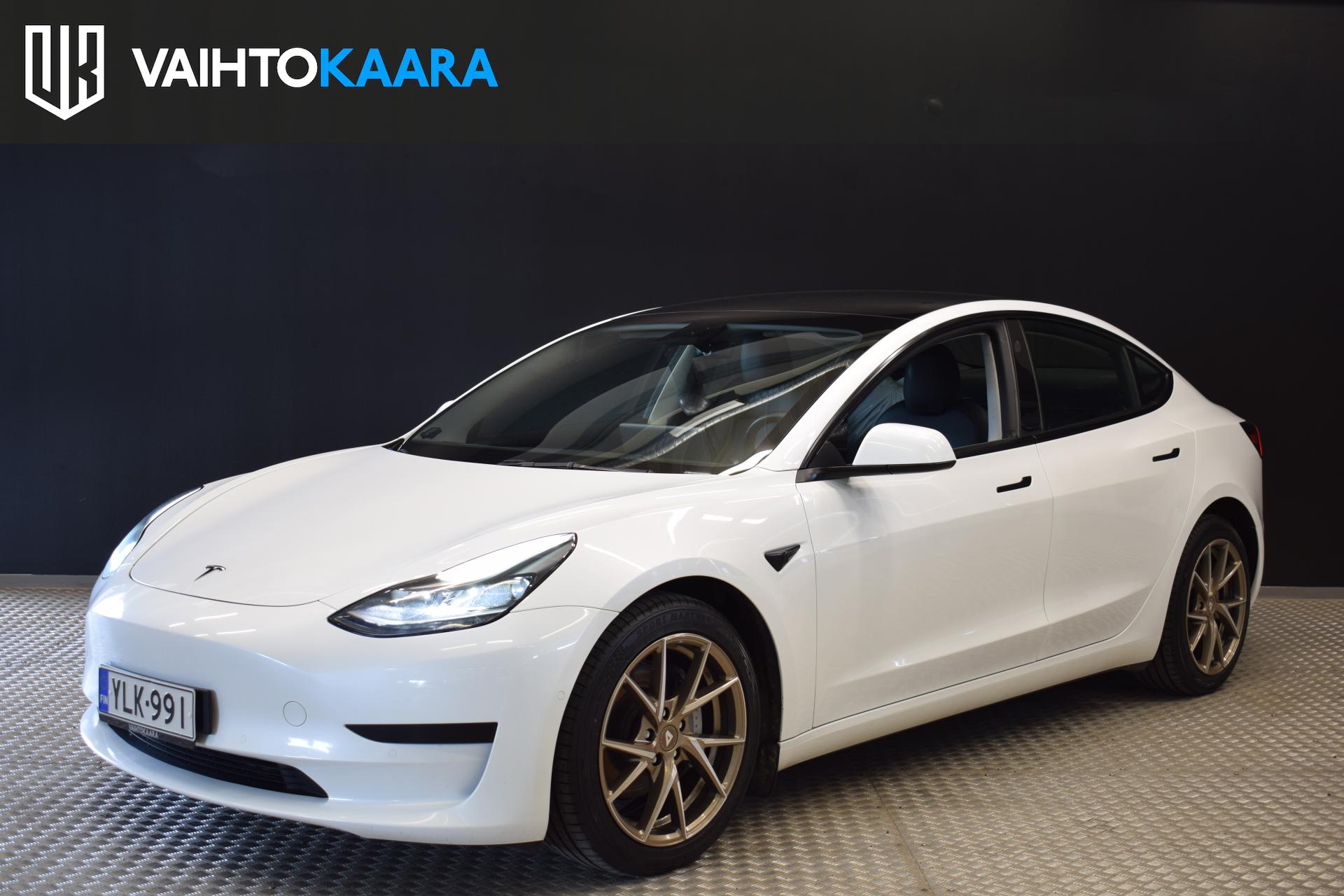 TESLA Model 3 2021