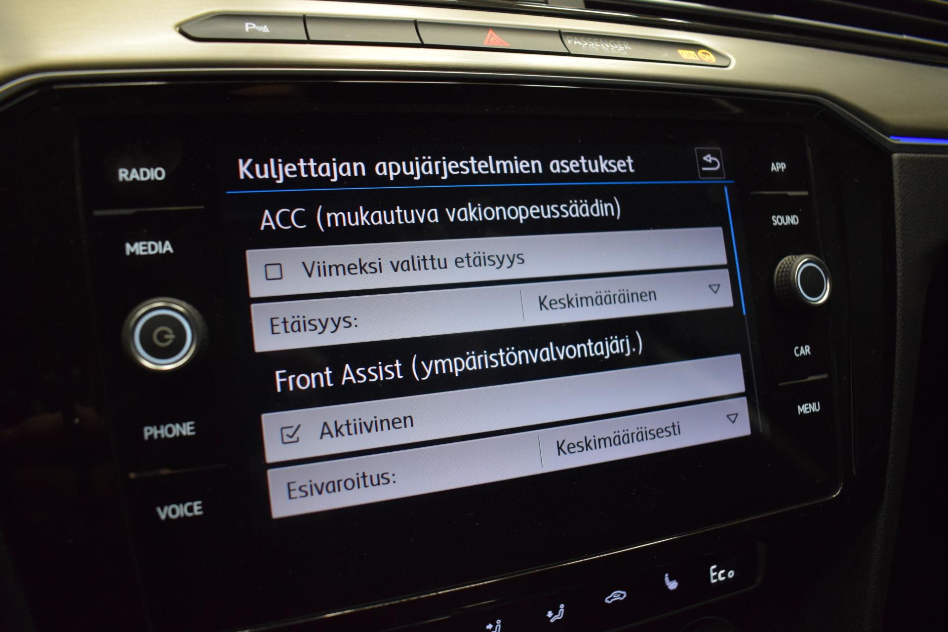 VOLKSWAGEN Passat 2018