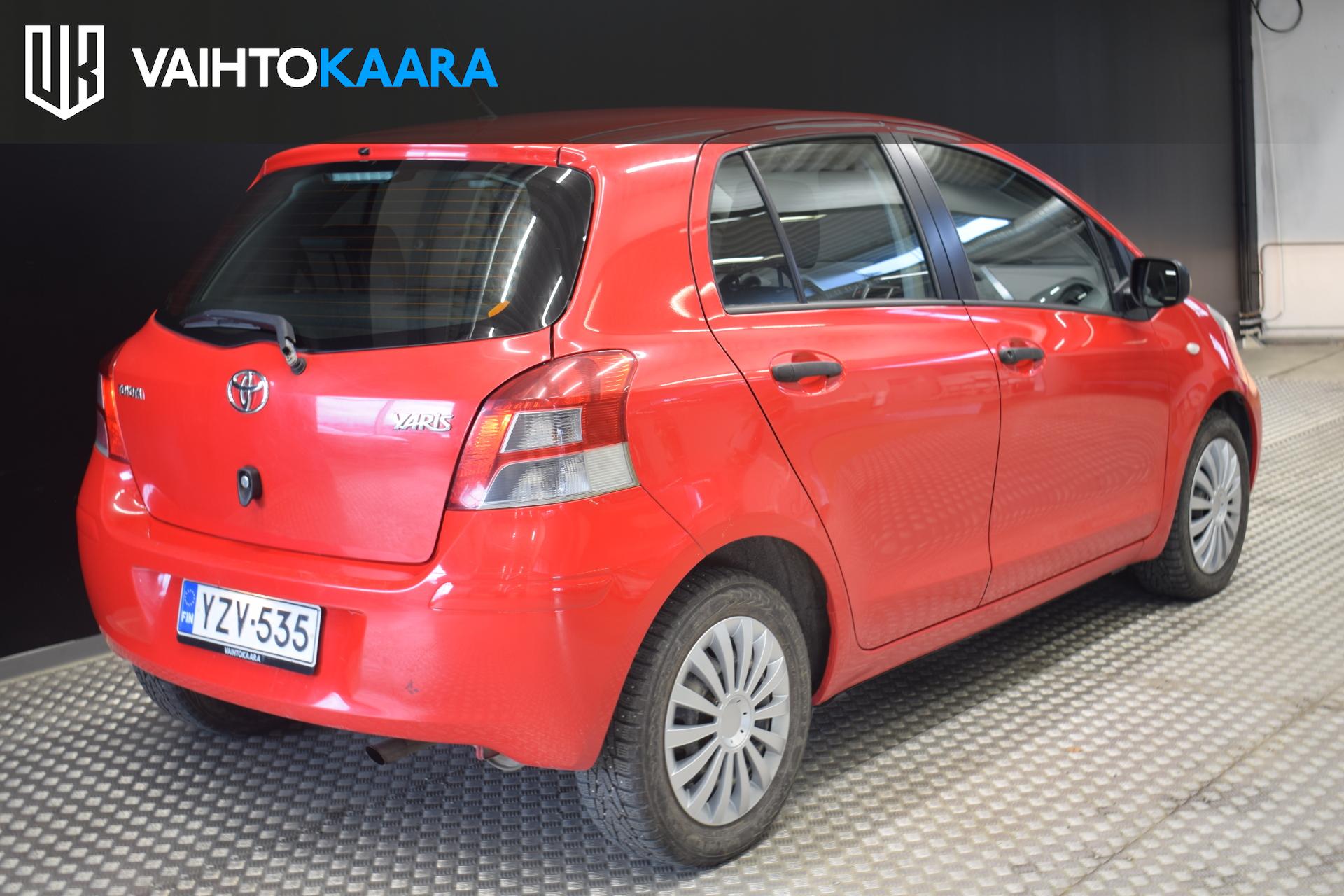 TOYOTA Yaris 2011