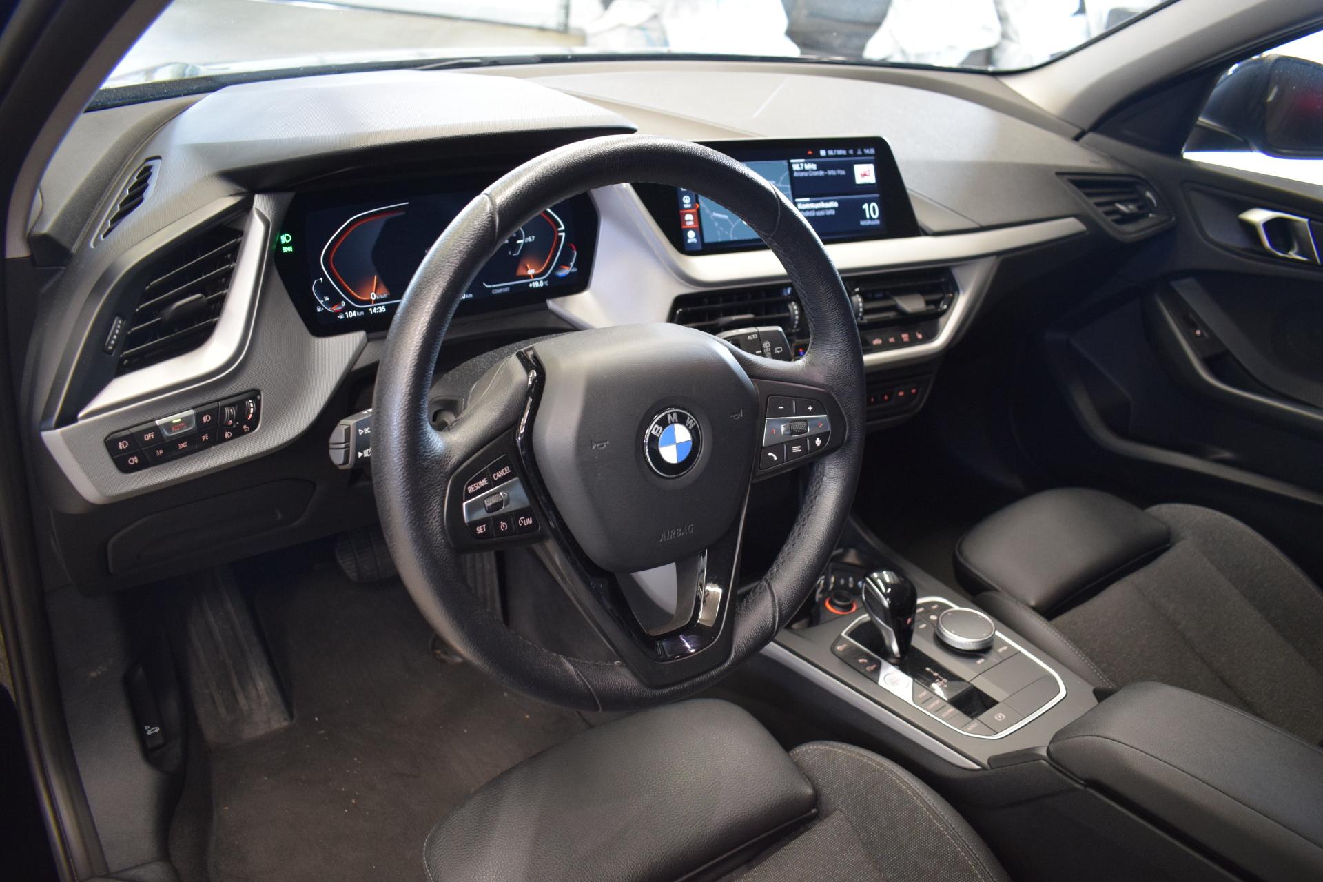 BMW 118 2022