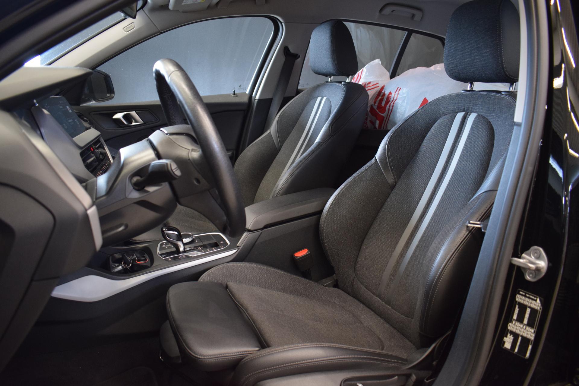 BMW 118 2022