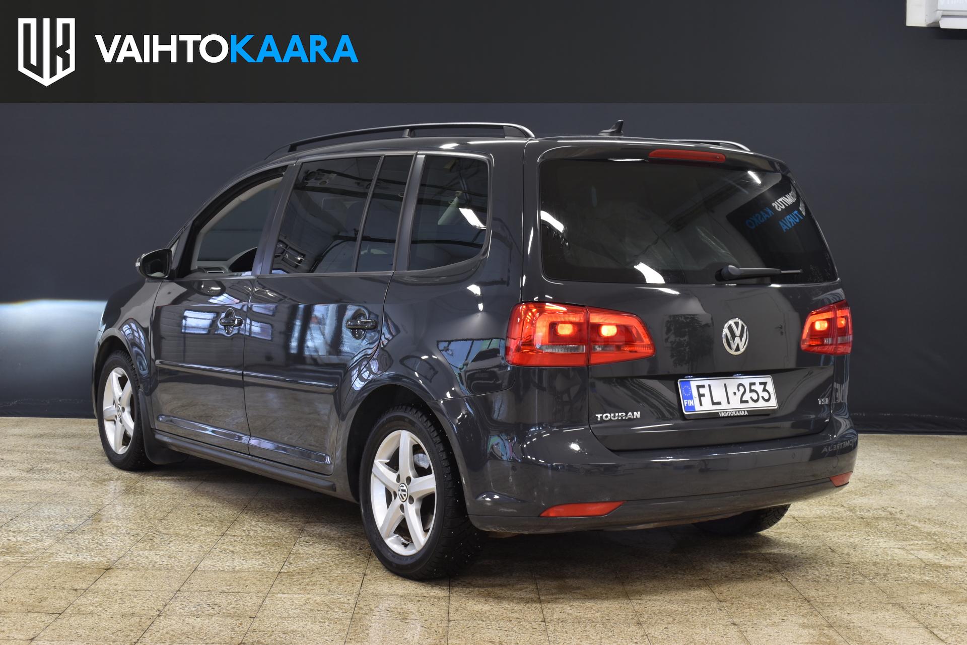 VOLKSWAGEN Touran 2014