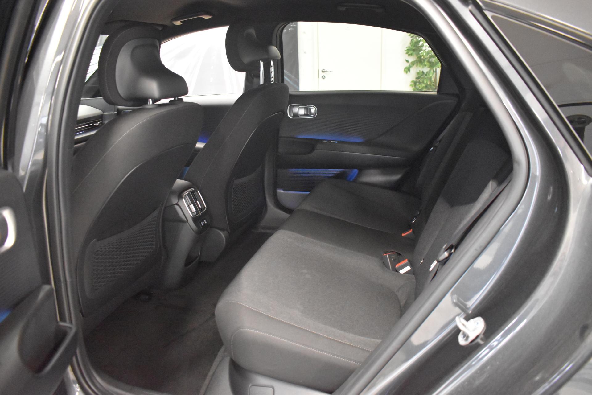 HYUNDAI Ioniq 6 2025