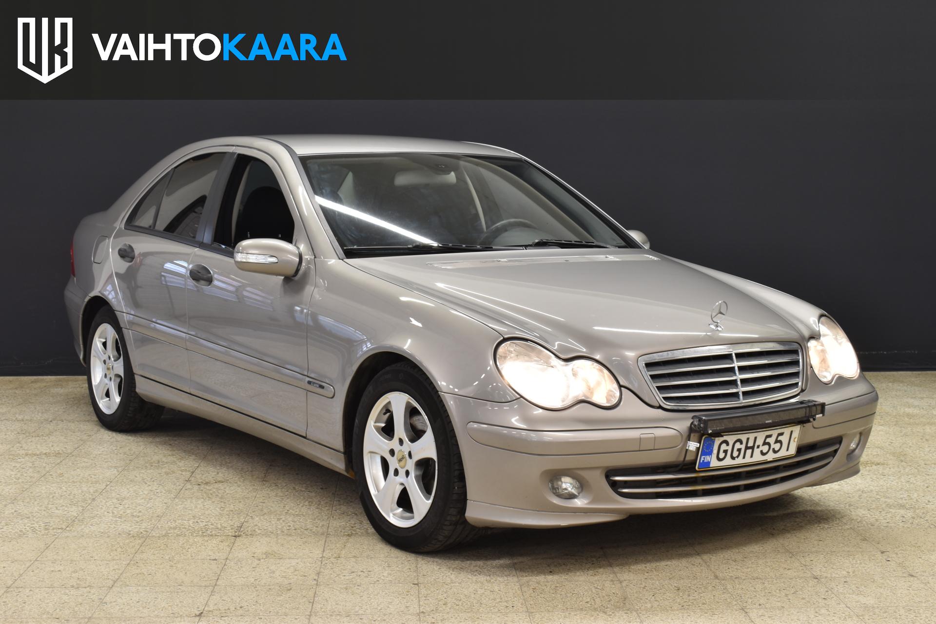 MERCEDES-BENZ C 2004