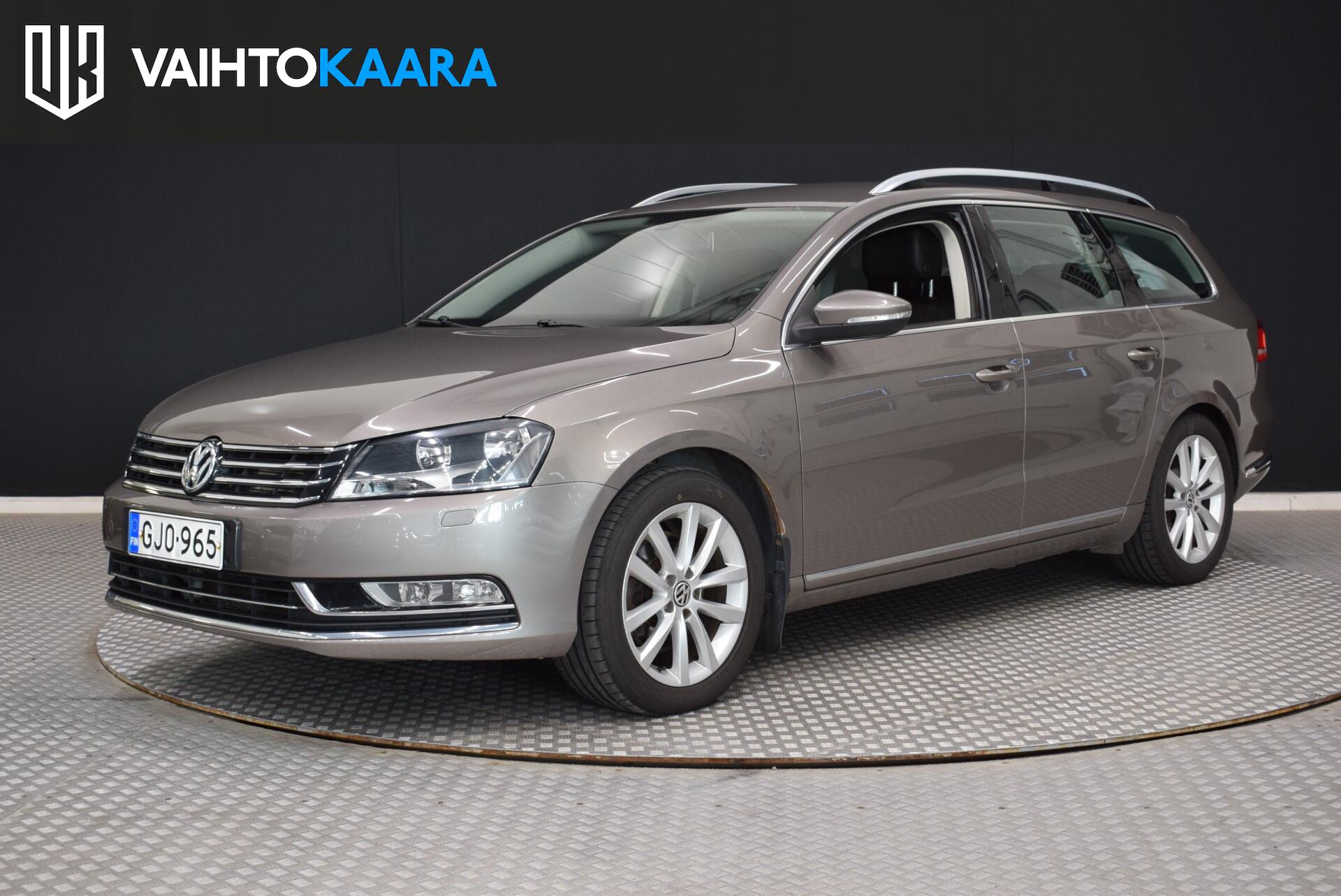 VOLKSWAGEN Passat 2011