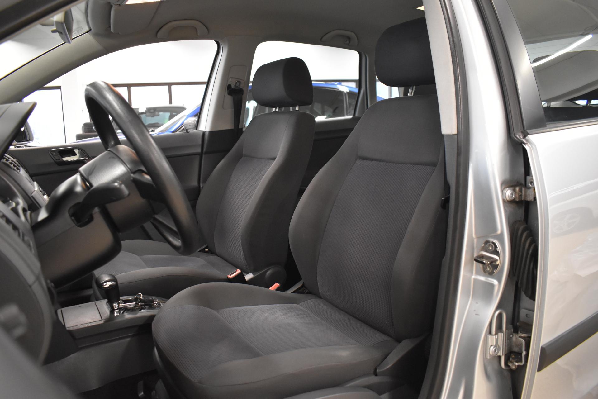 VOLKSWAGEN Polo 2003