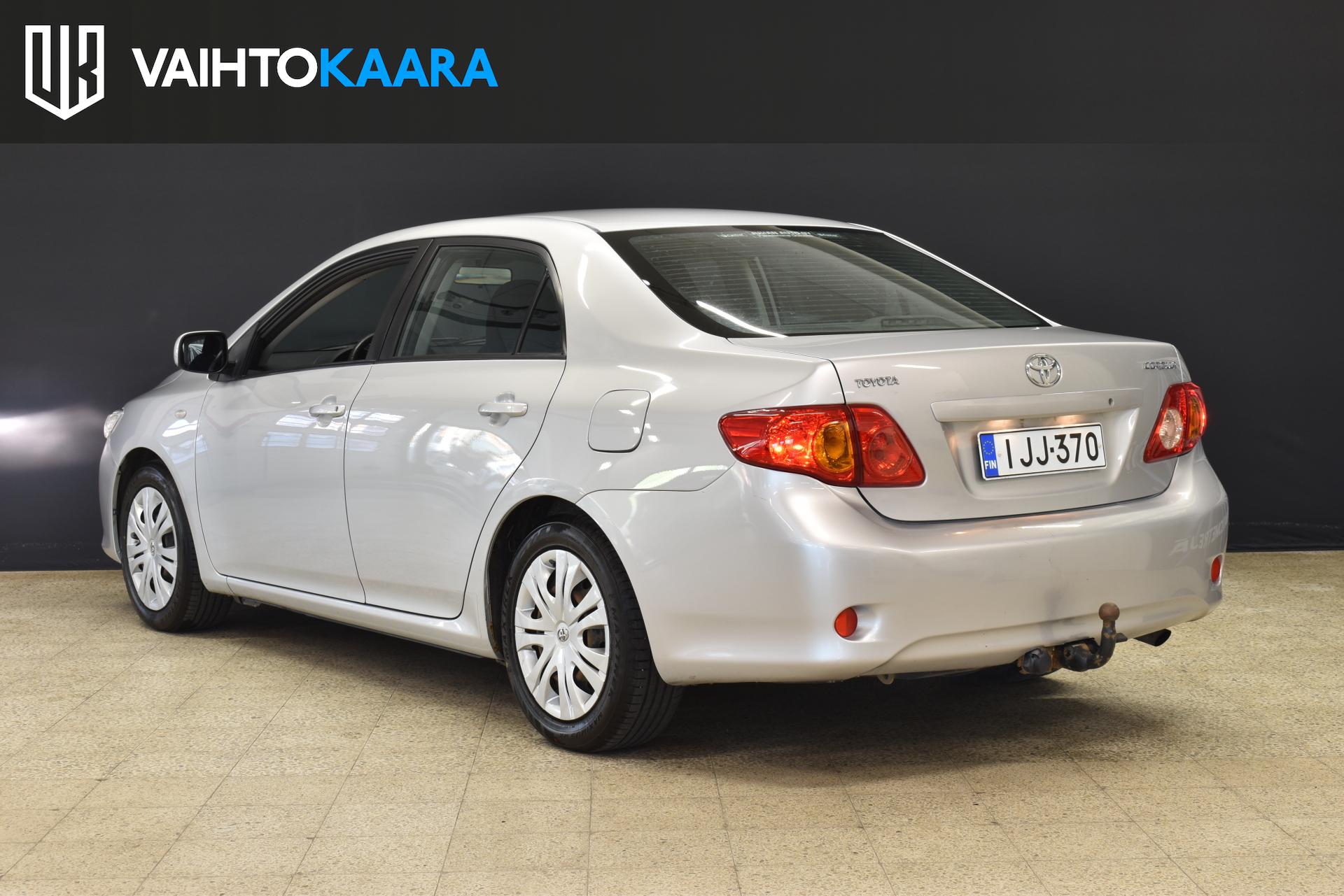 TOYOTA Corolla 2010