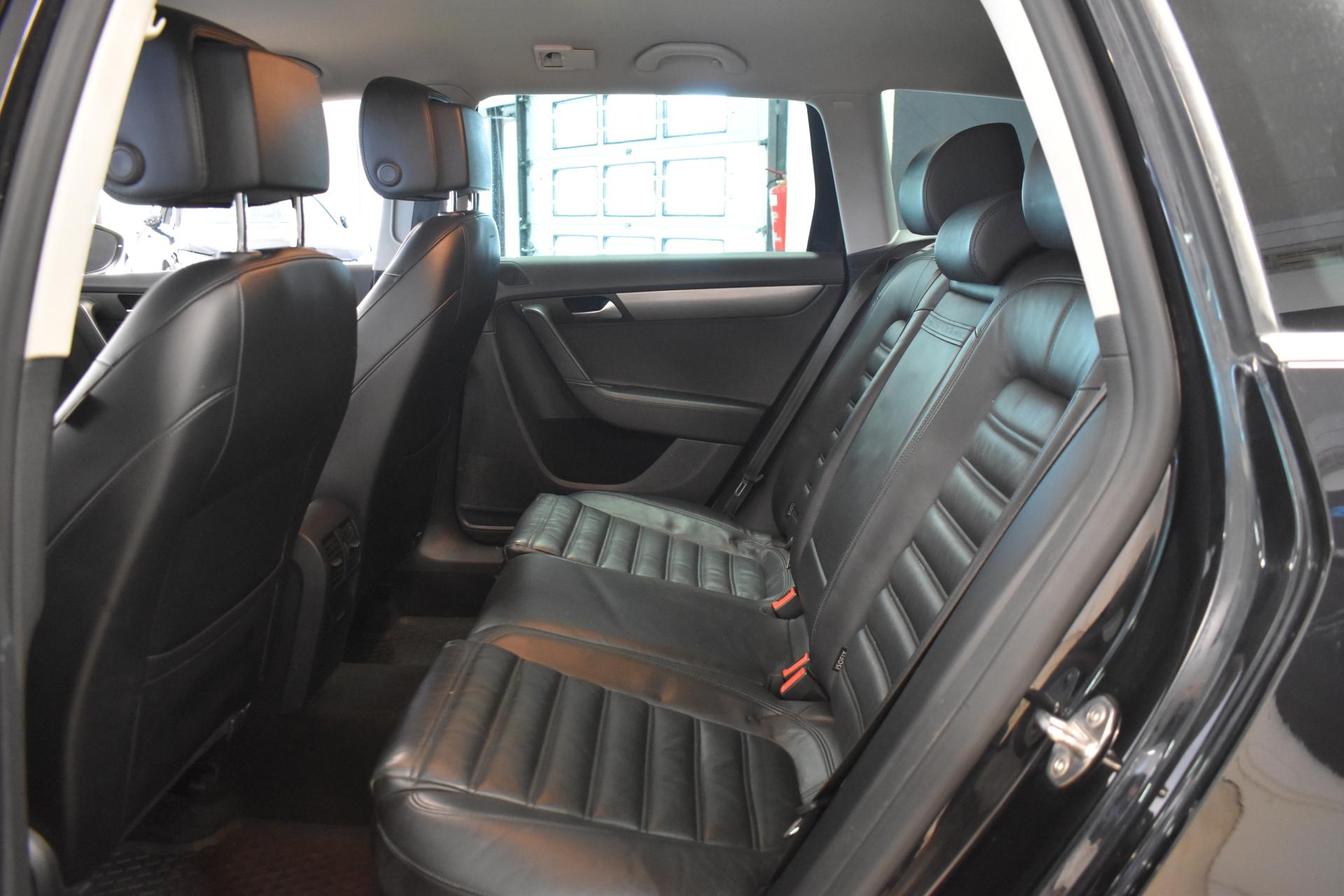 VOLKSWAGEN Passat 2013