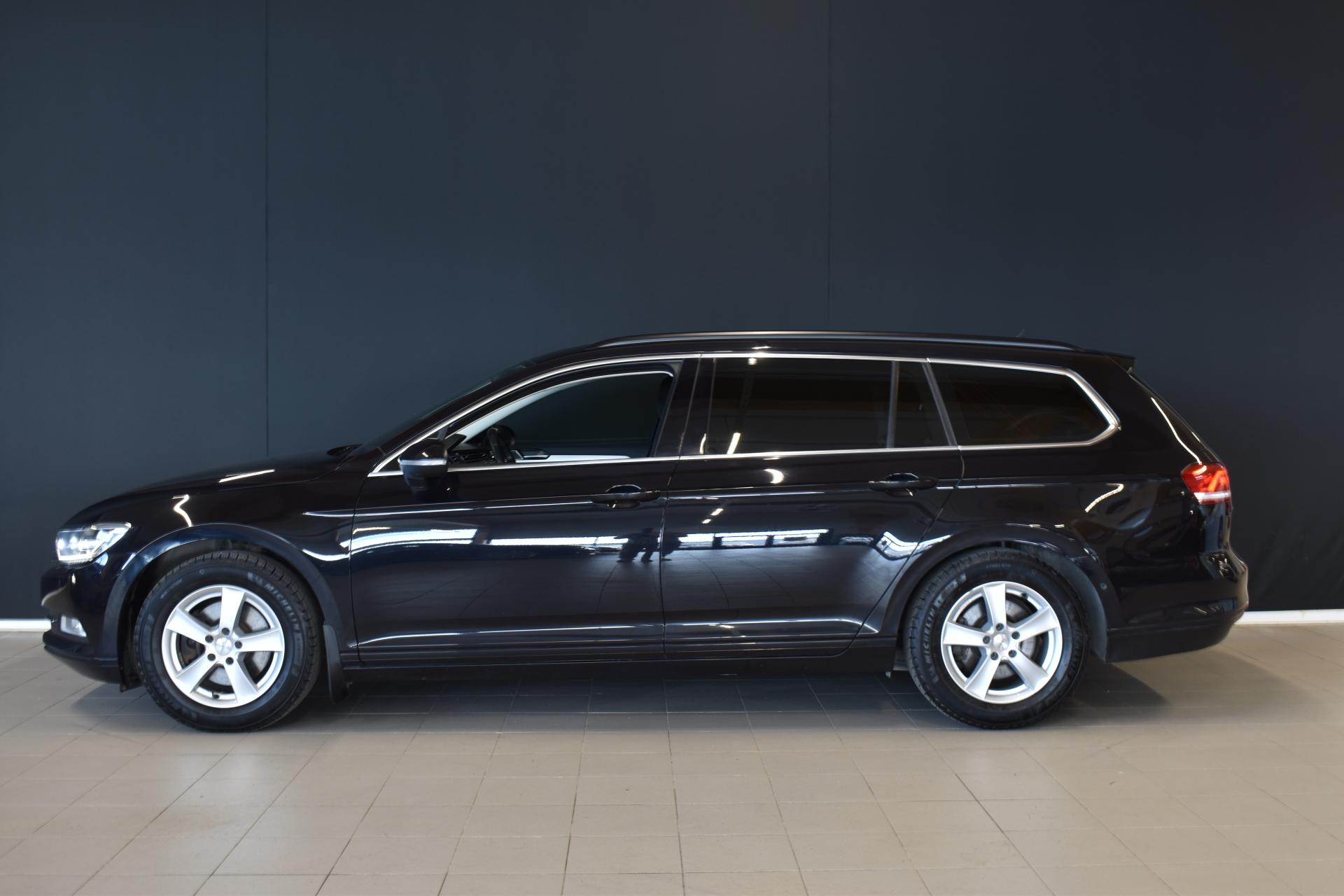 VOLKSWAGEN Passat 2016