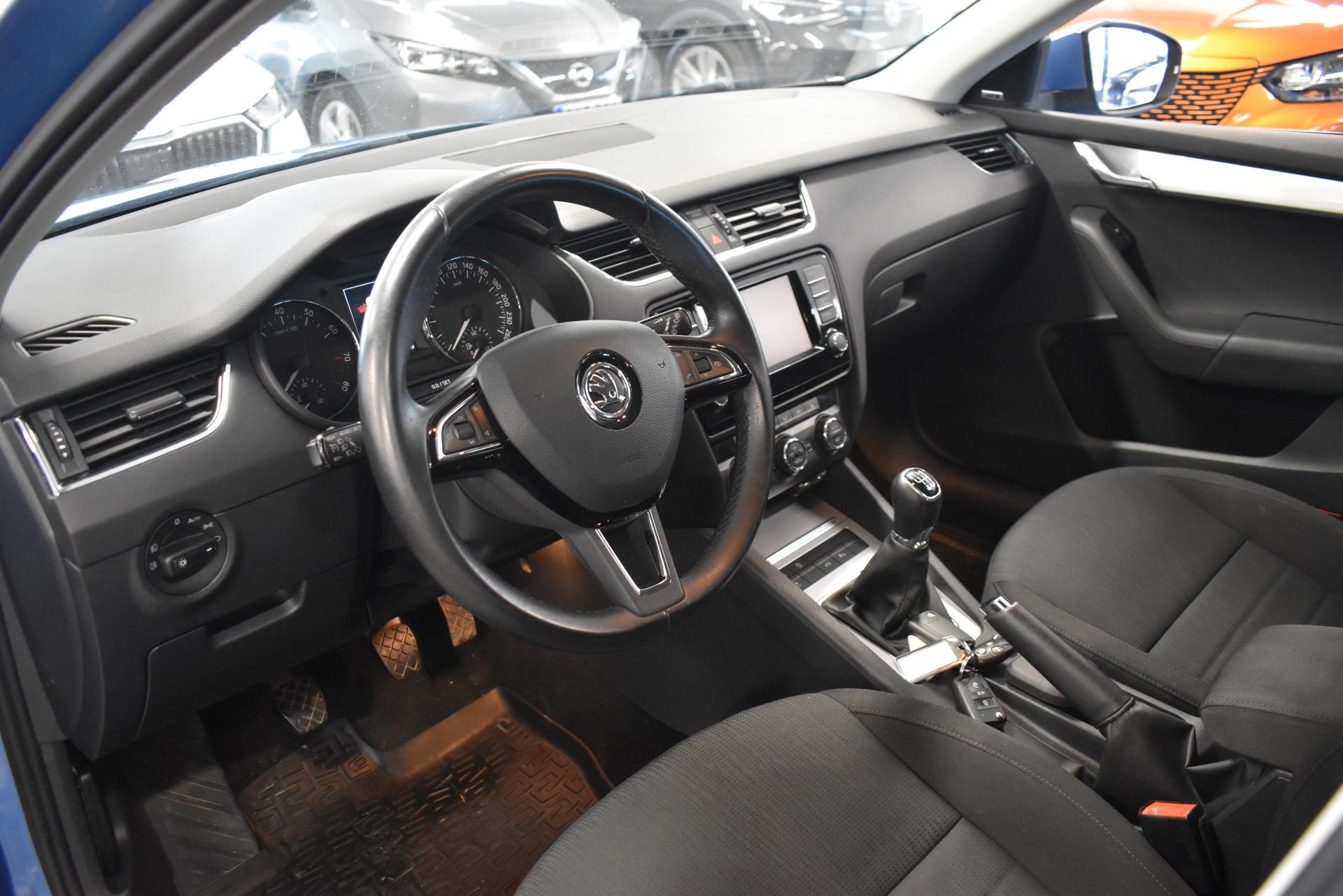 SKODA Octavia 2015