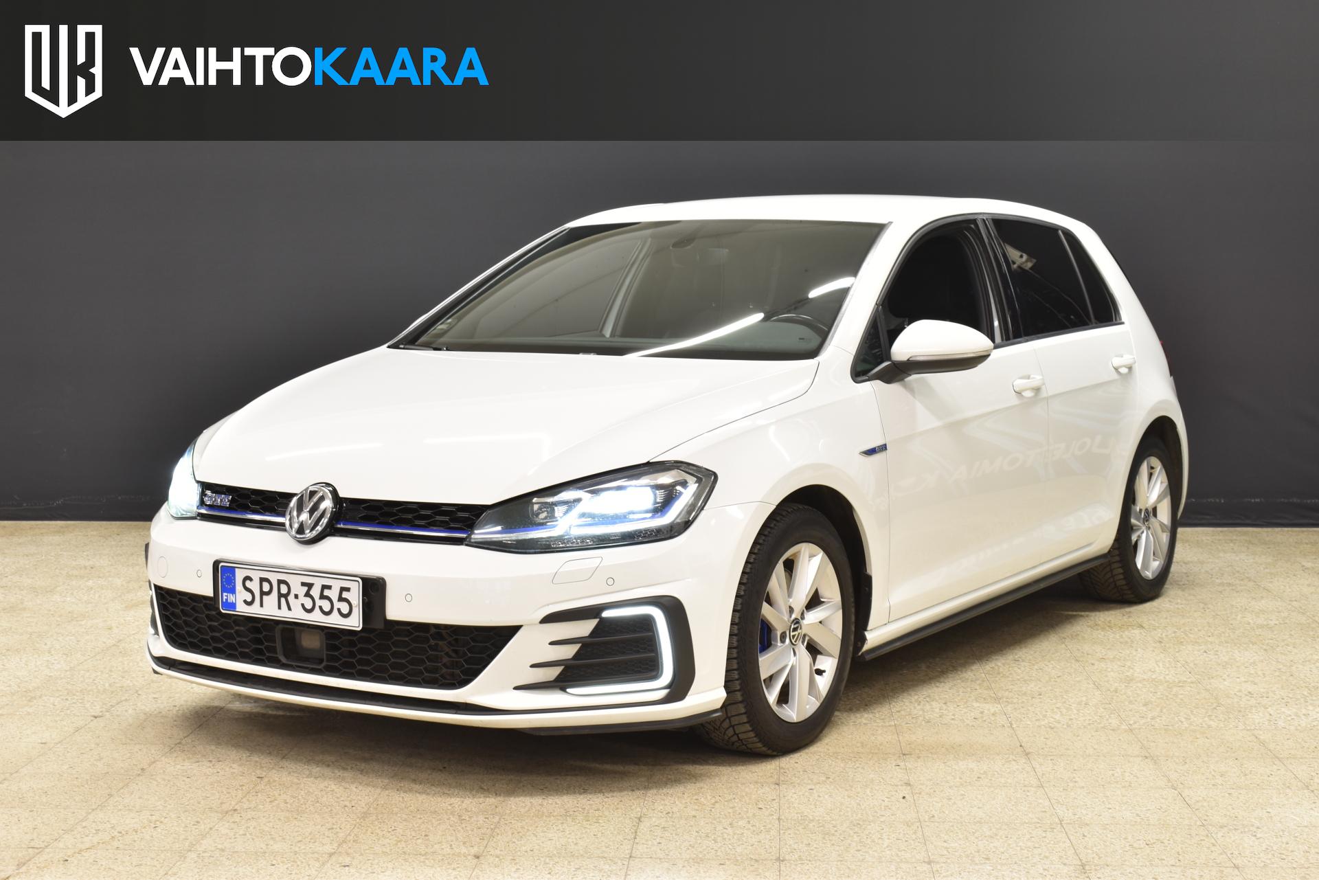 VOLKSWAGEN Golf 2020