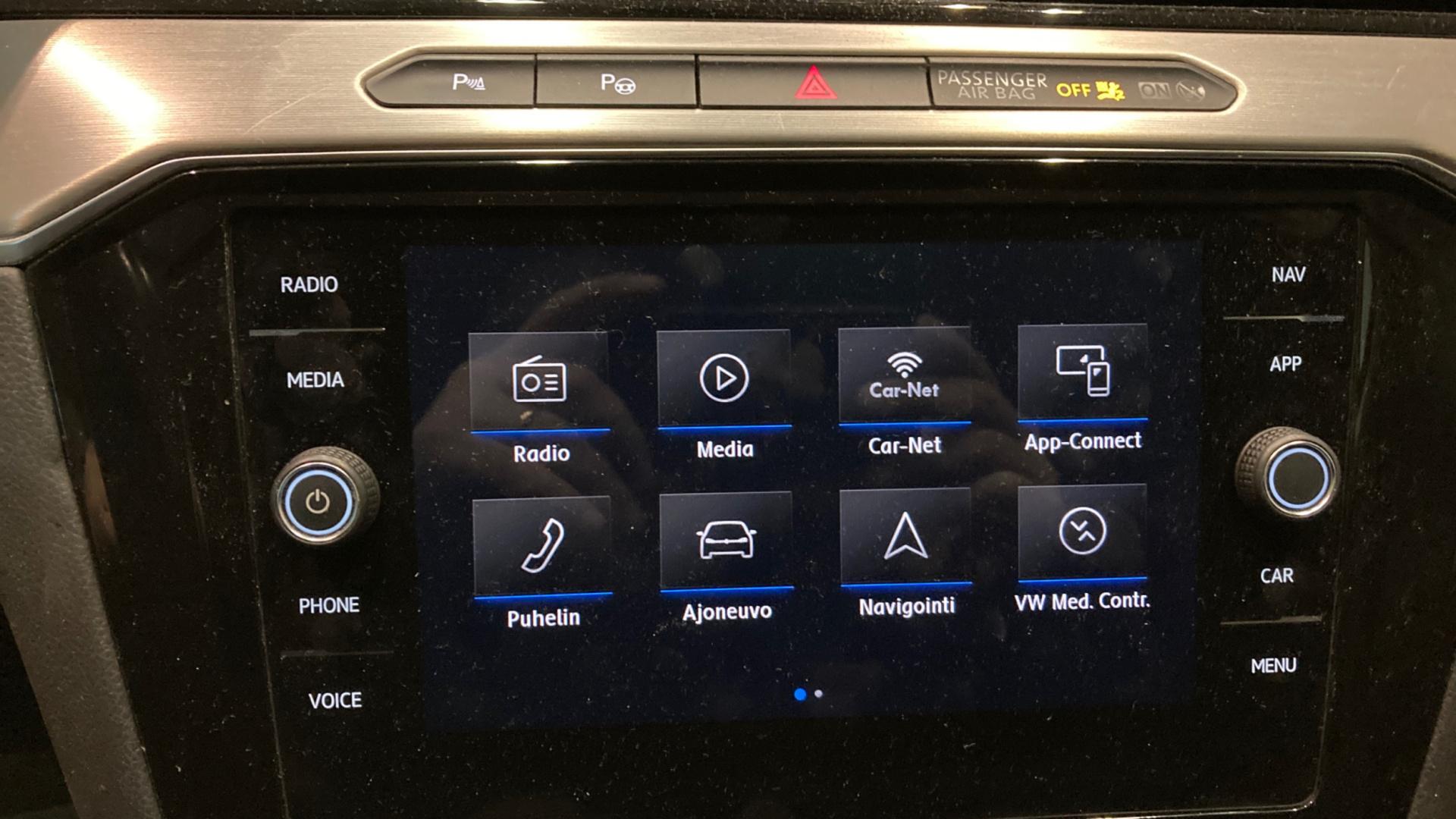 VOLKSWAGEN Passat 2018