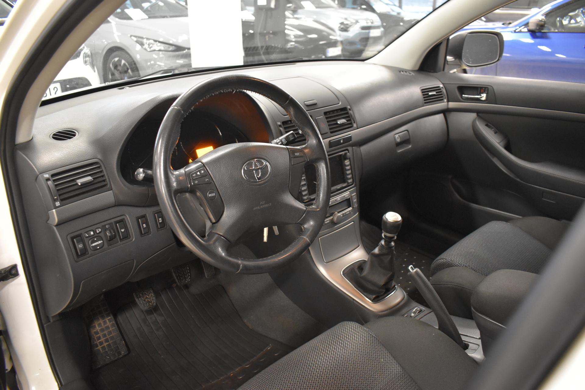 TOYOTA Avensis 2008