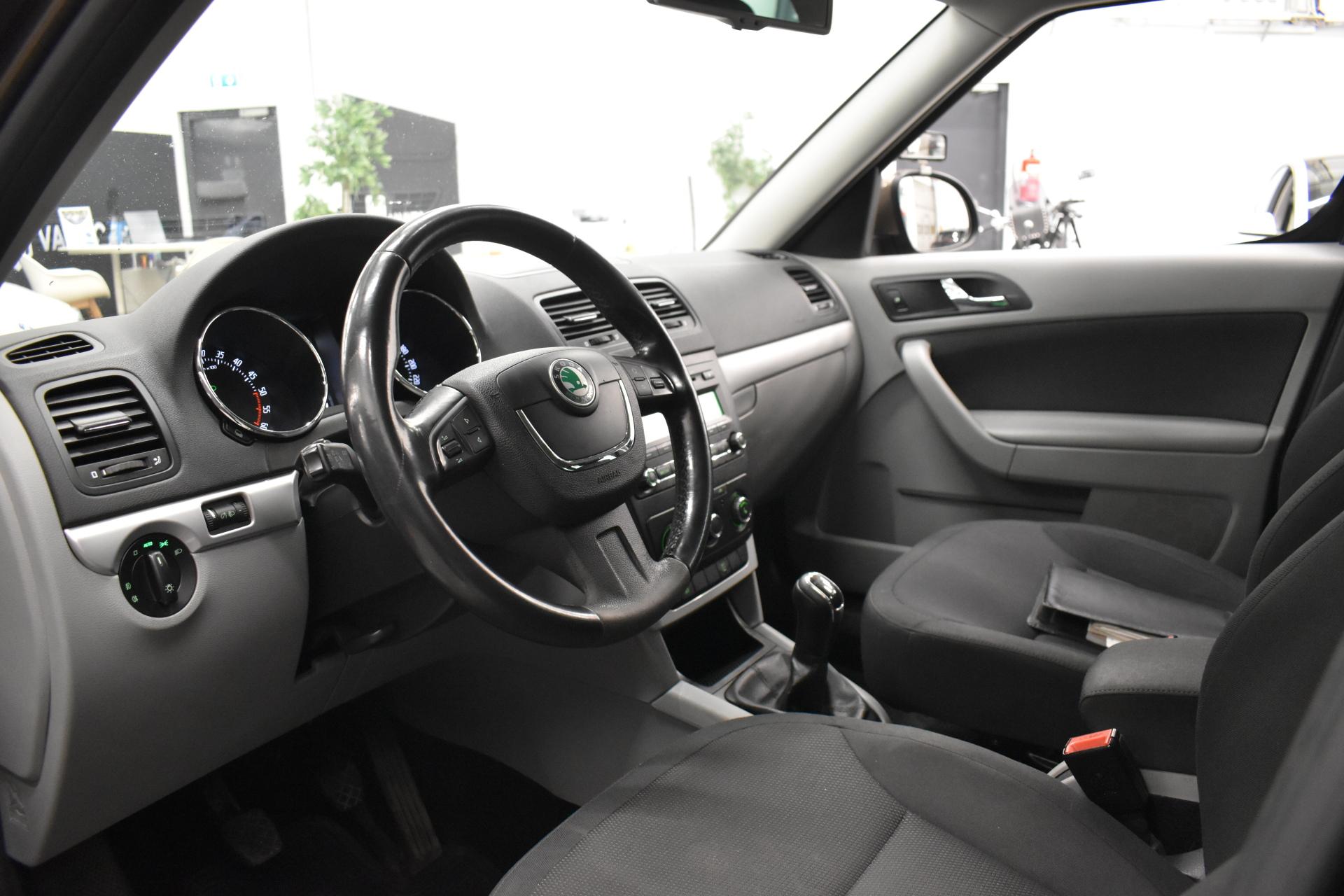 SKODA Yeti 2011