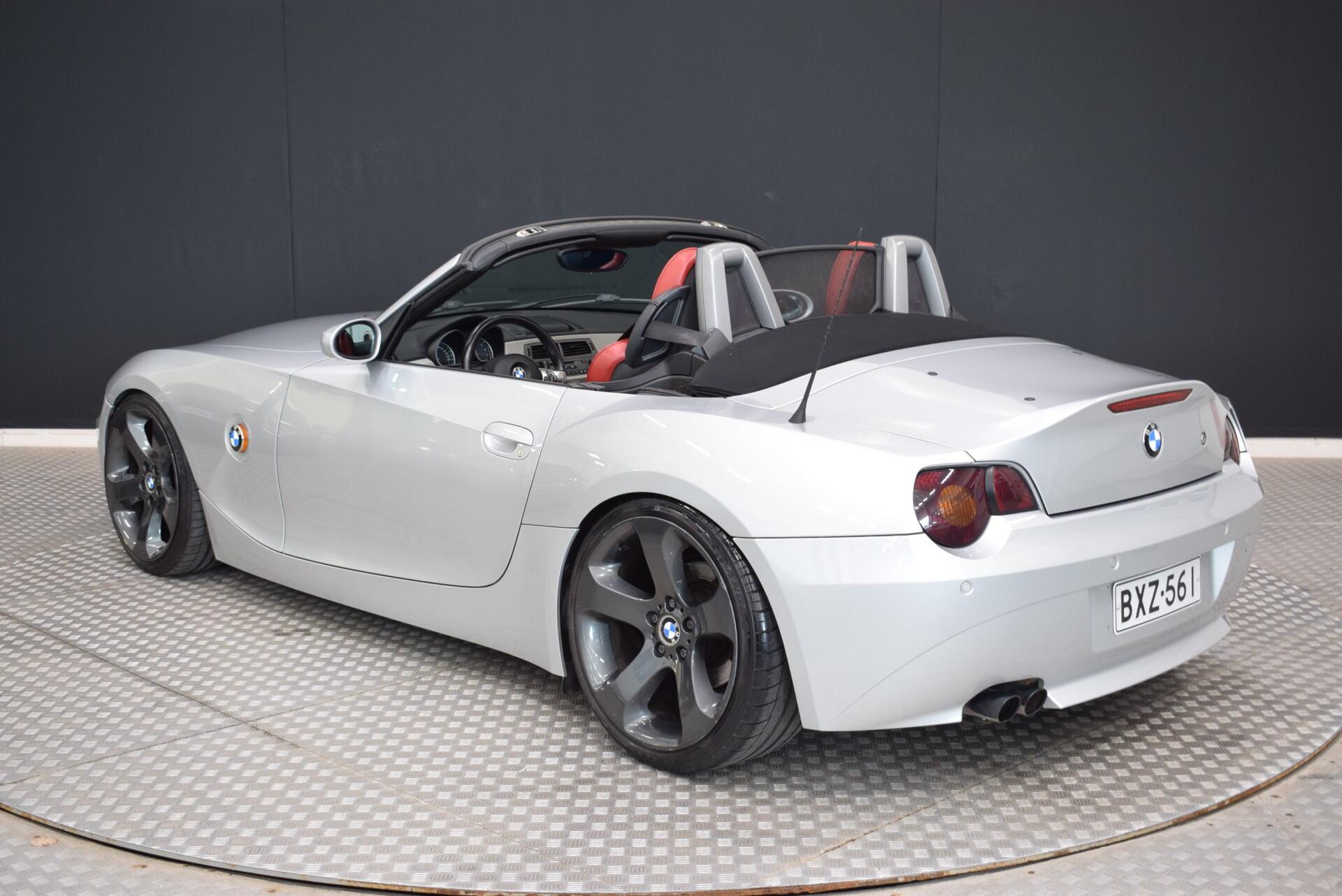 BMW Z4 2004