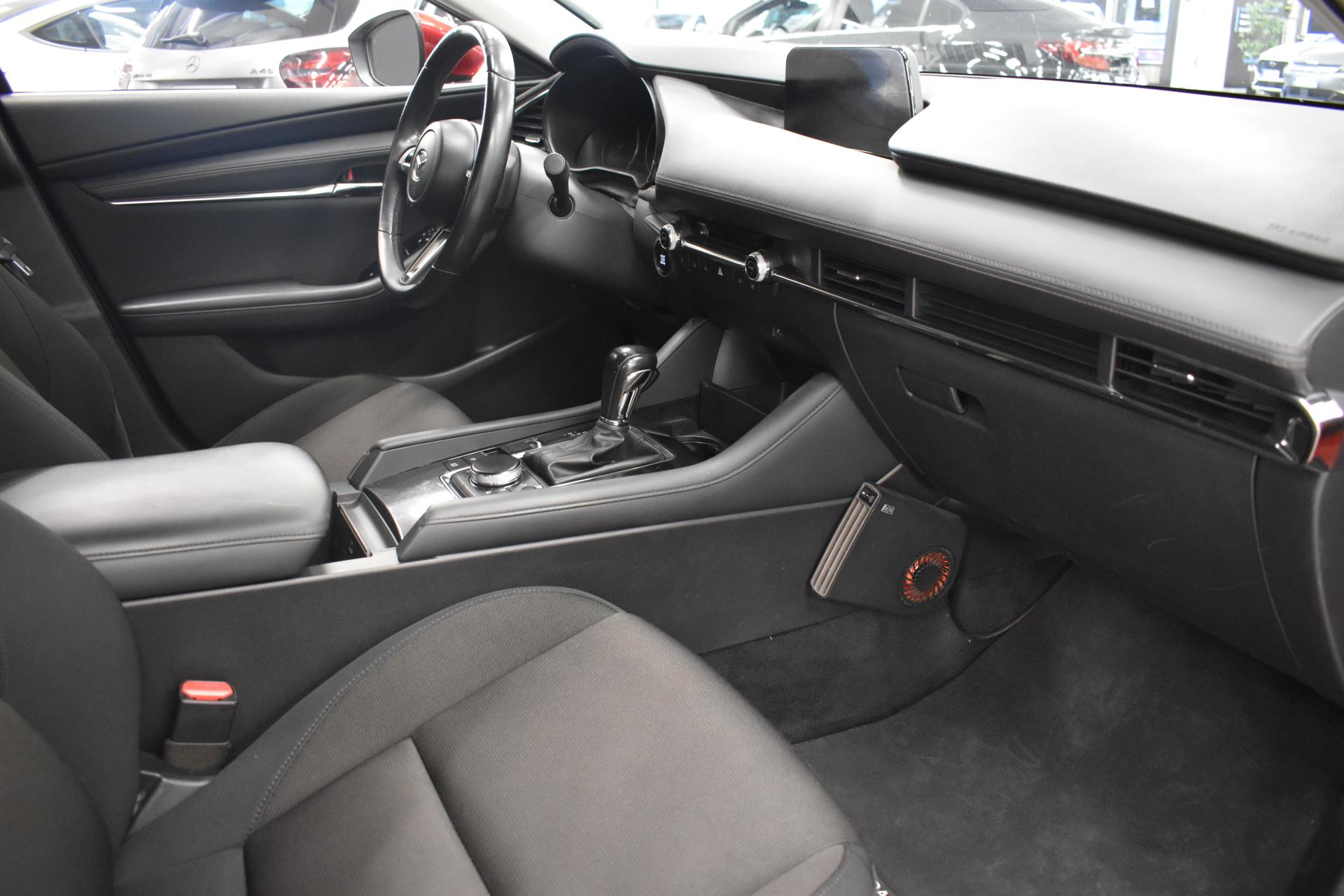 MAZDA 3 2020