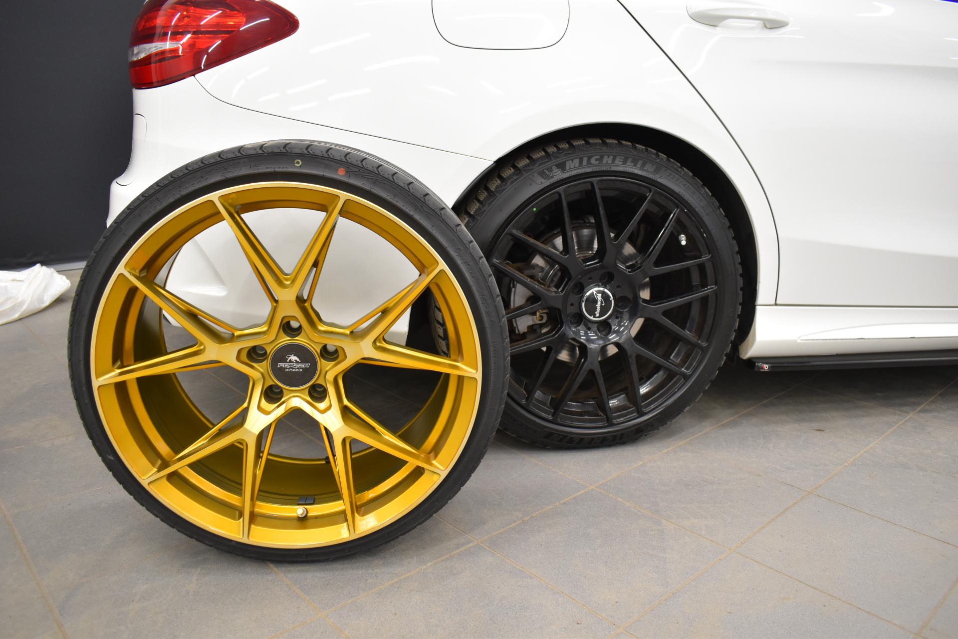 MERCEDES-BENZ C 2019