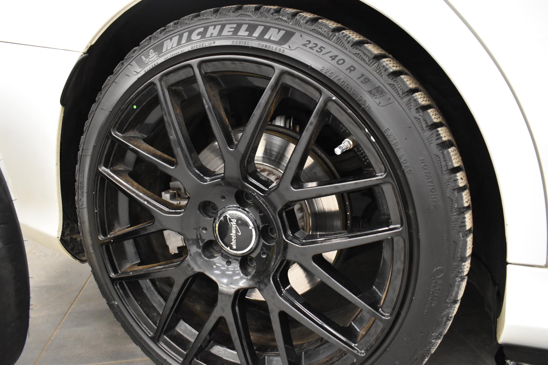 MERCEDES-BENZ C 2019