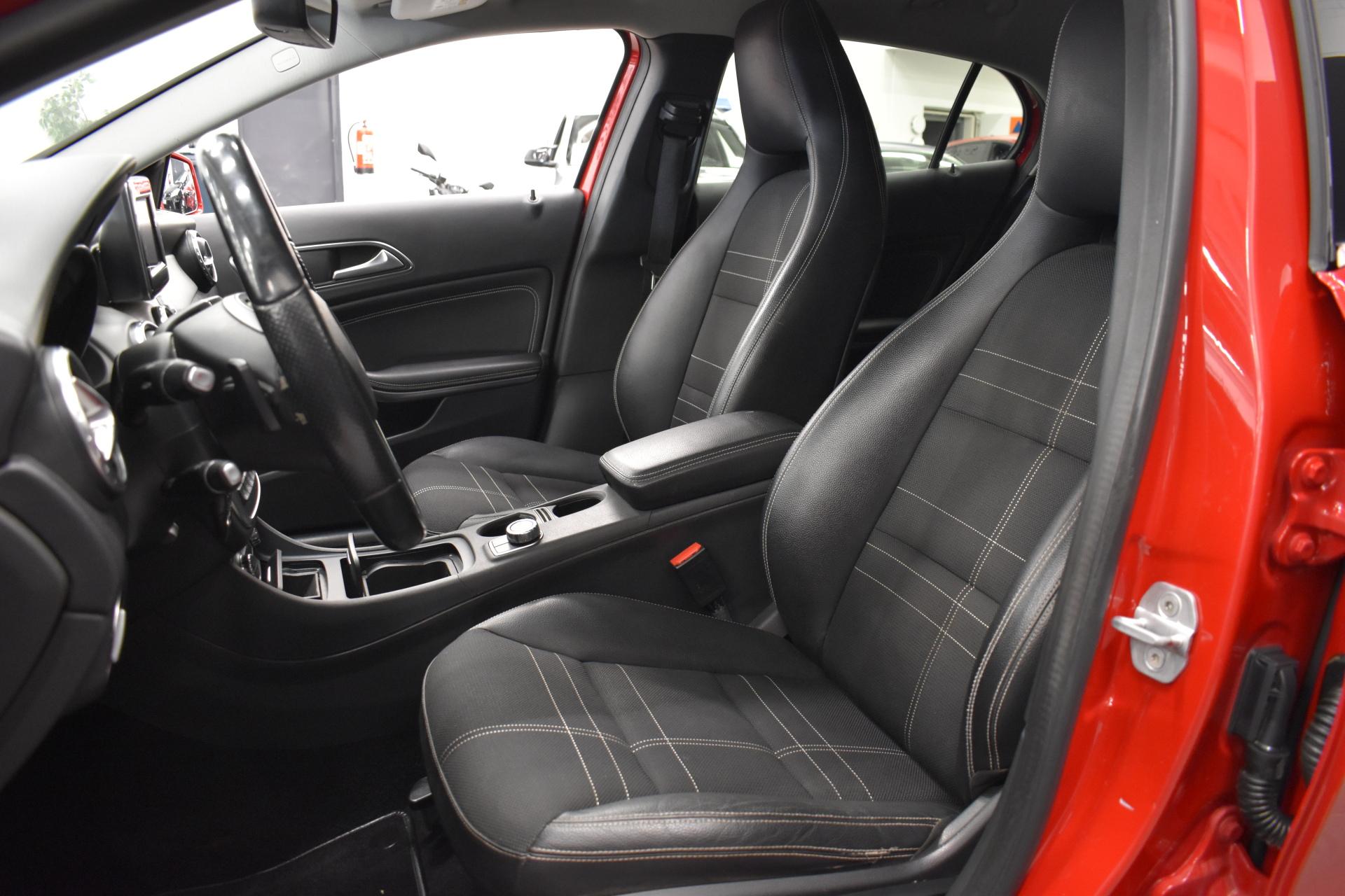 MERCEDES-BENZ GLA 2014