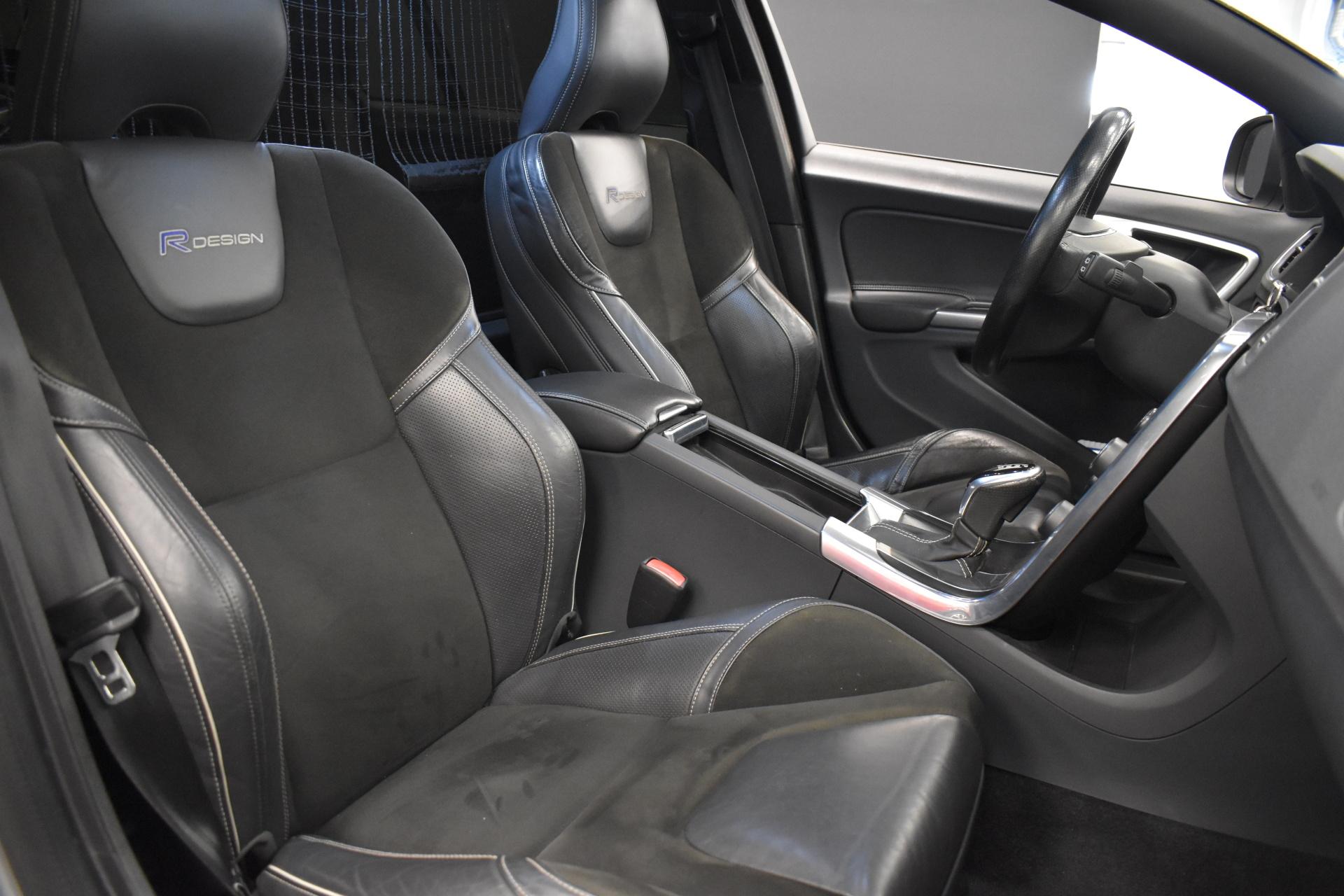 VOLVO V60 2014