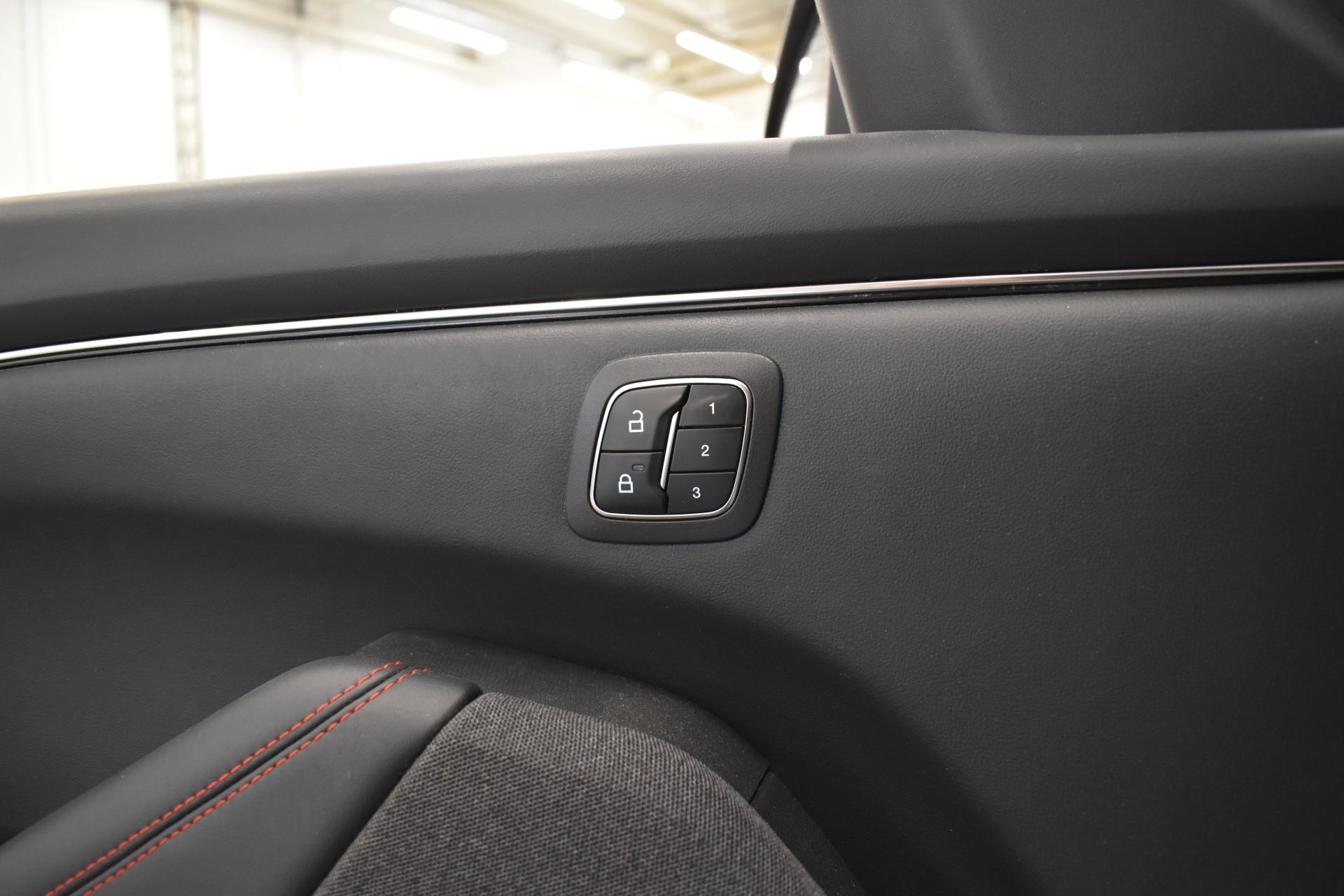 FORD Mustang Mach-E 2021