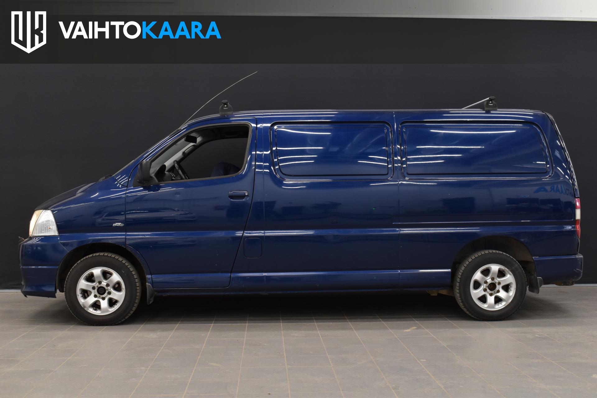 TOYOTA Hiace 2010