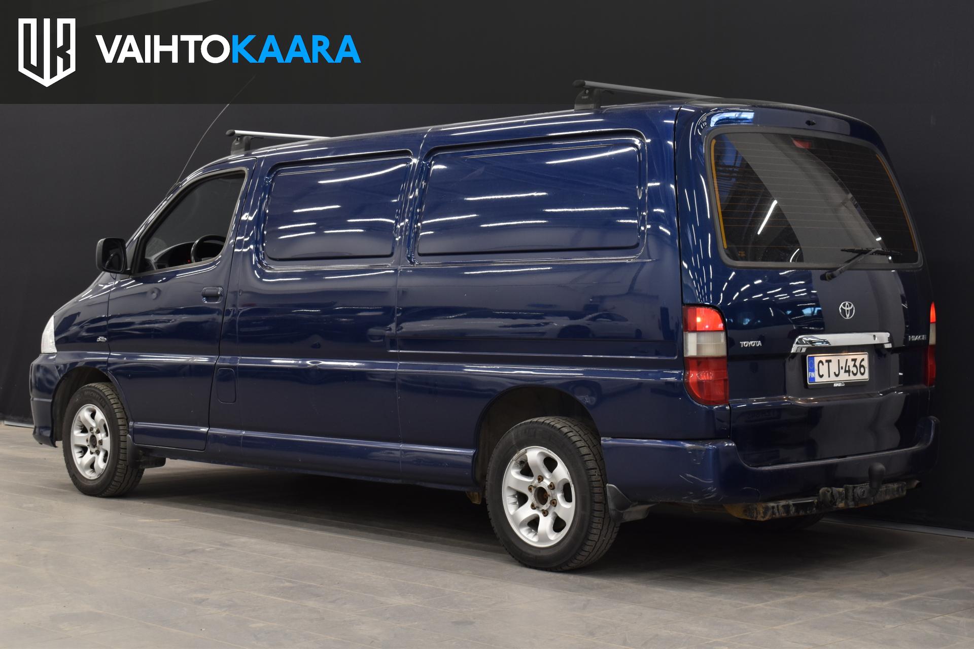 TOYOTA Hiace 2010