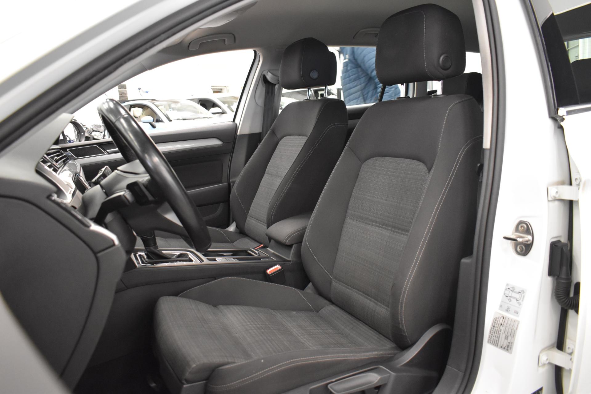 VOLKSWAGEN Passat 2020