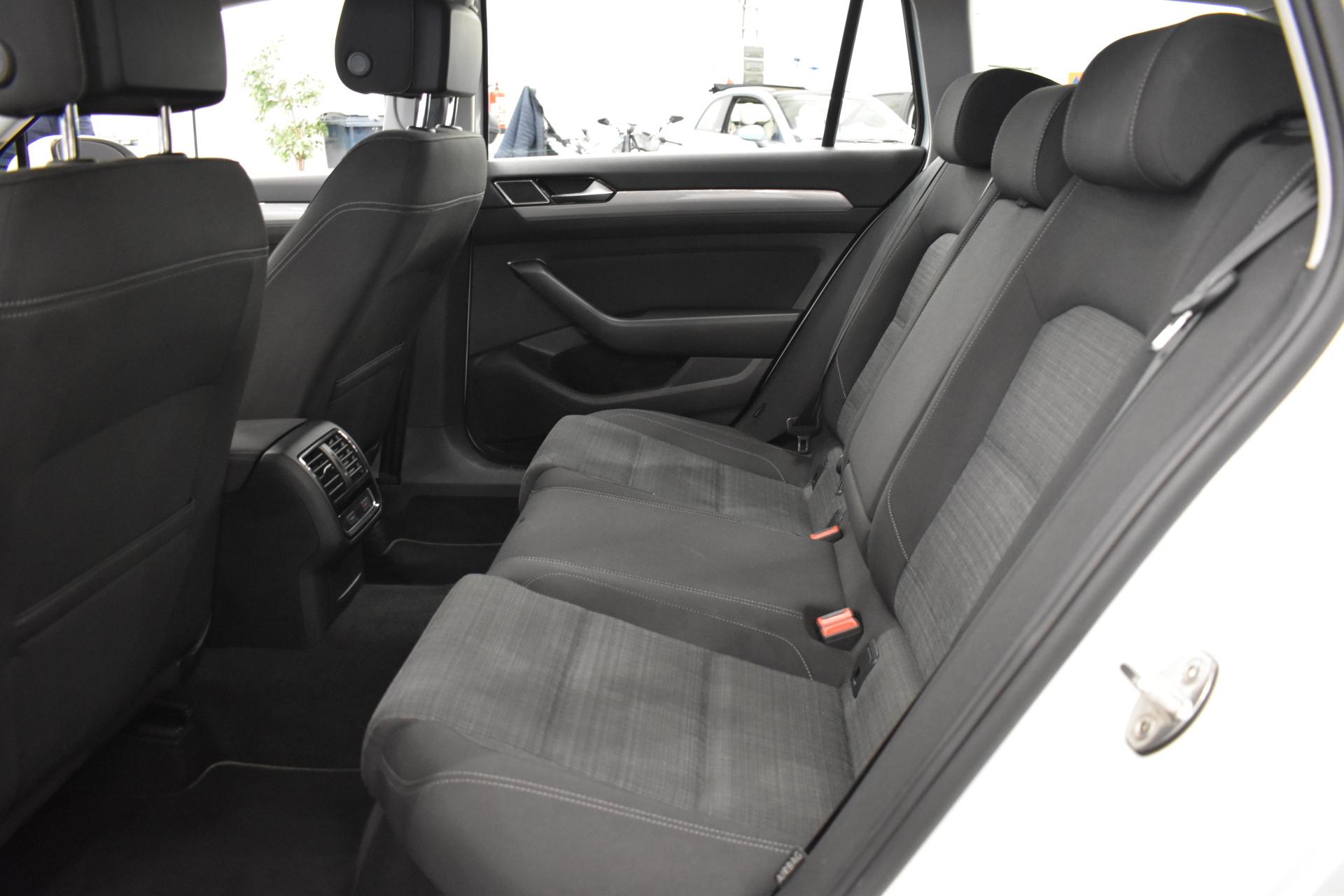 VOLKSWAGEN Passat 2020