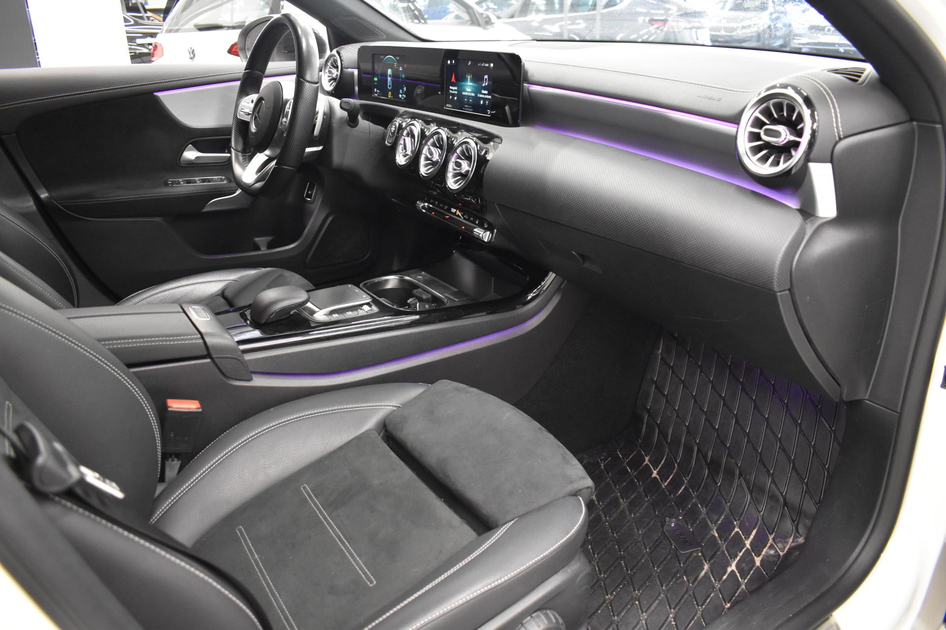 MERCEDES-BENZ A 2021