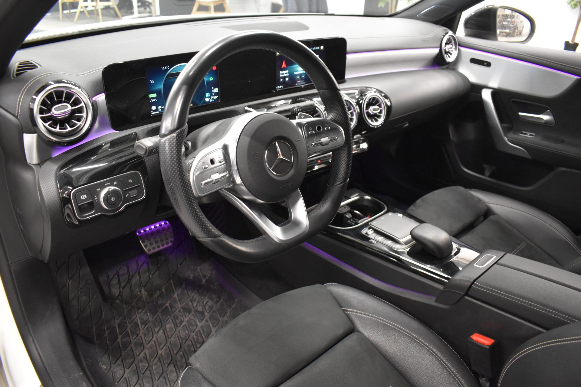 MERCEDES-BENZ A 2021