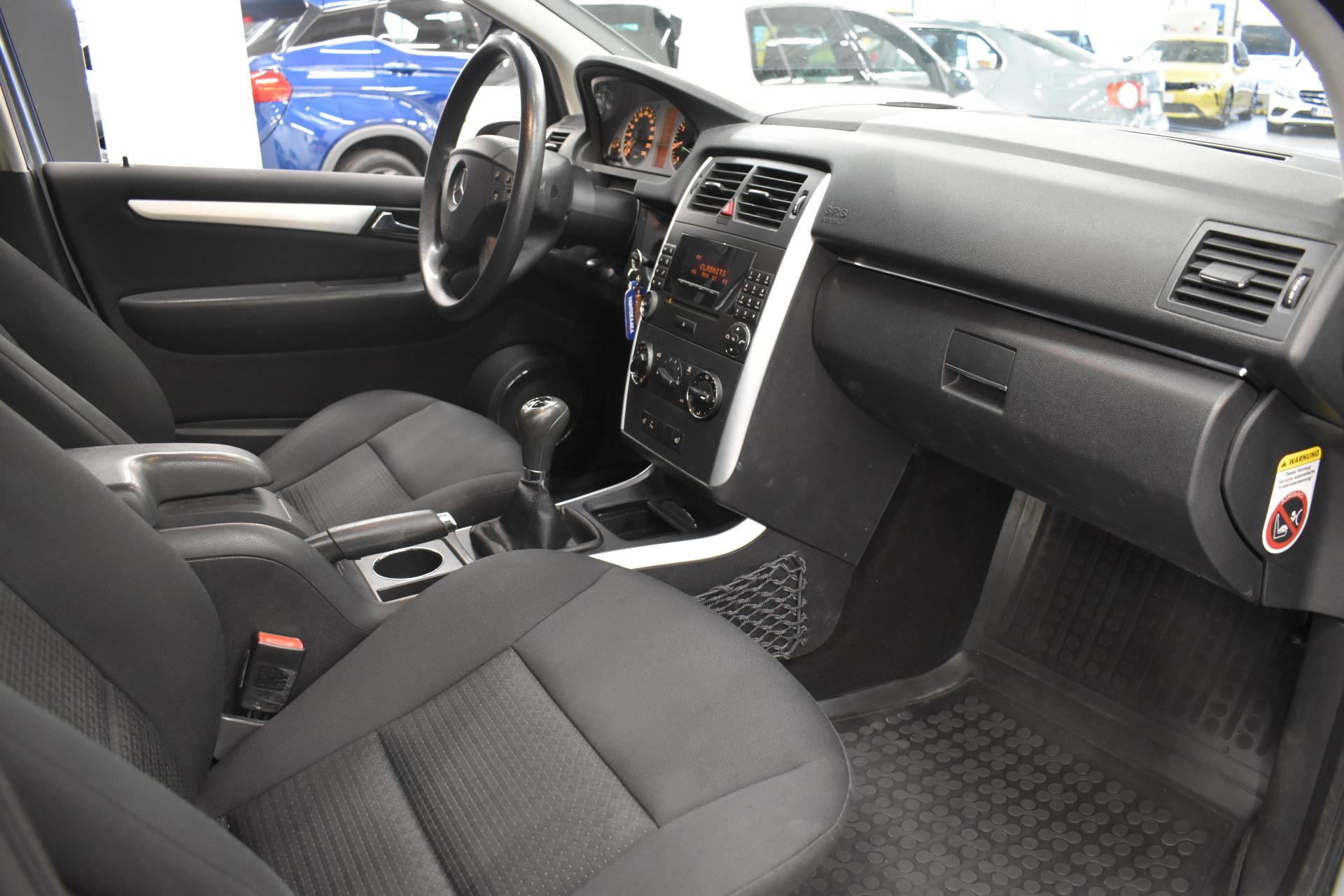 MERCEDES-BENZ B 2006