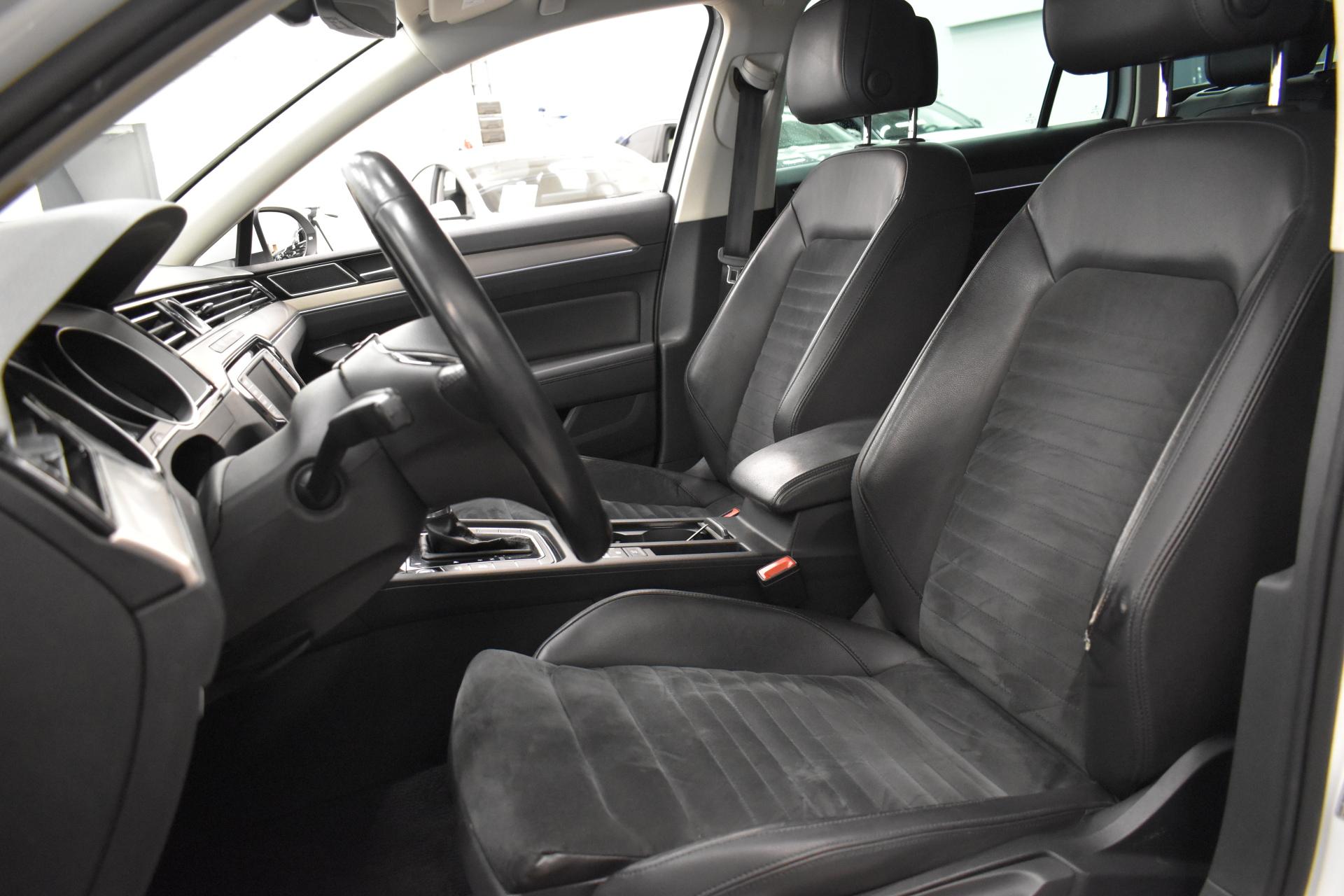 VOLKSWAGEN Passat 2016