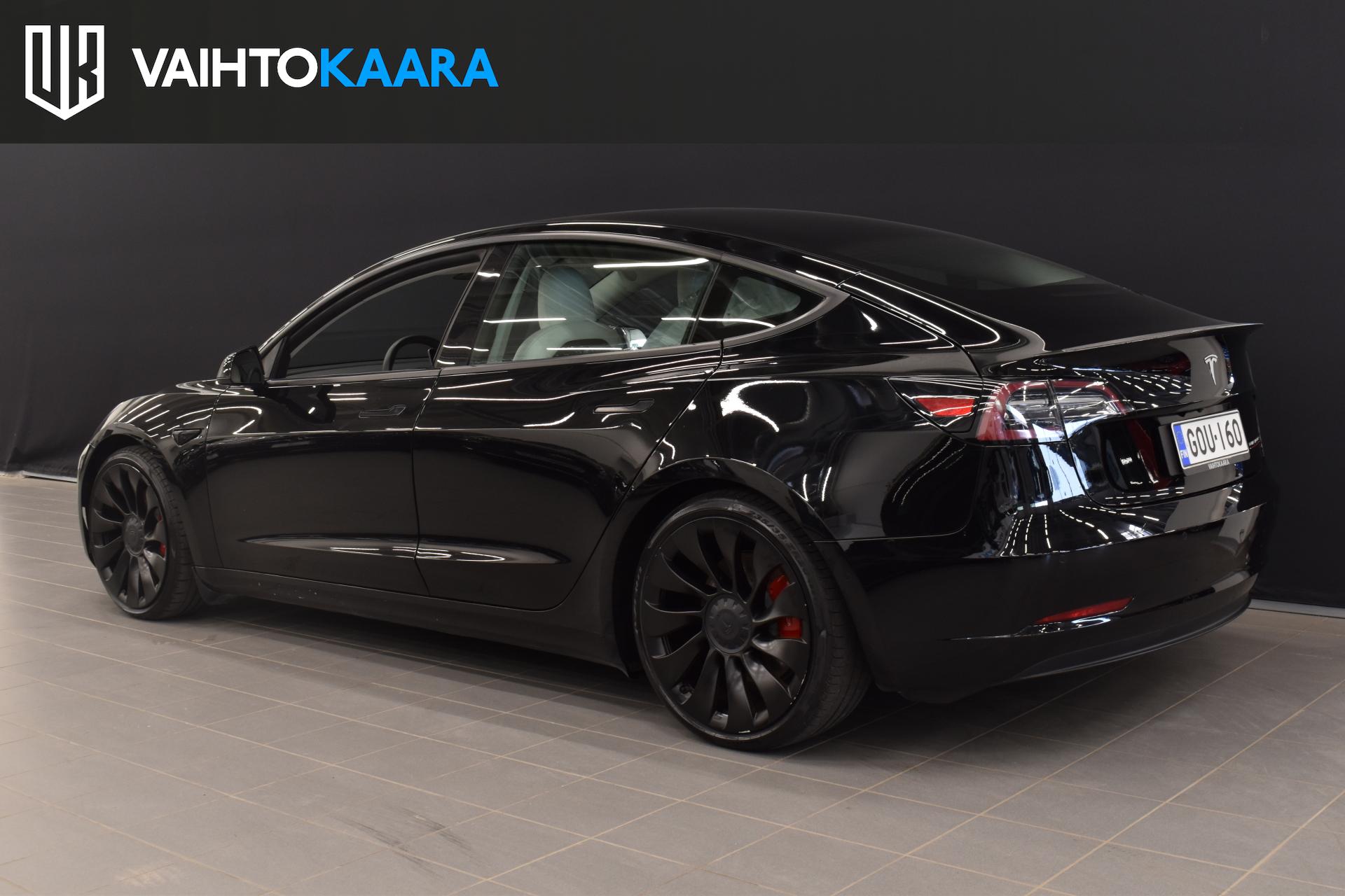 TESLA Model 3 2021