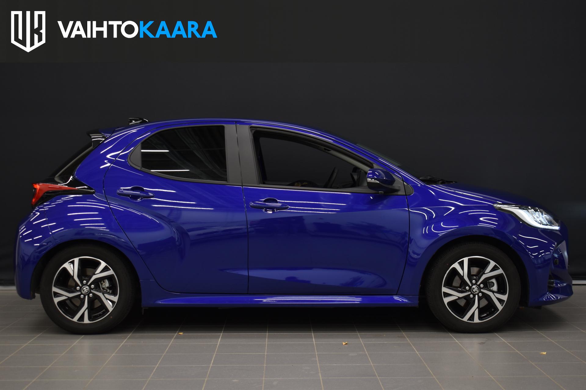 TOYOTA Yaris 8