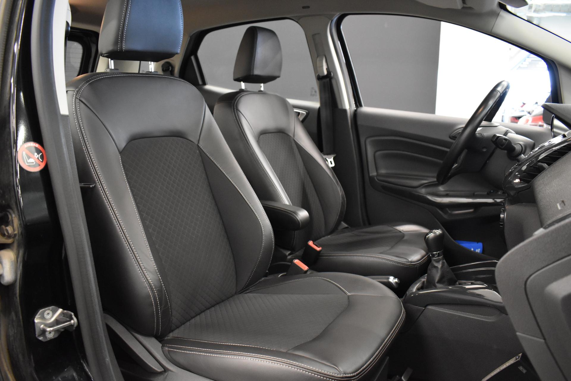 FORD EcoSport 2017